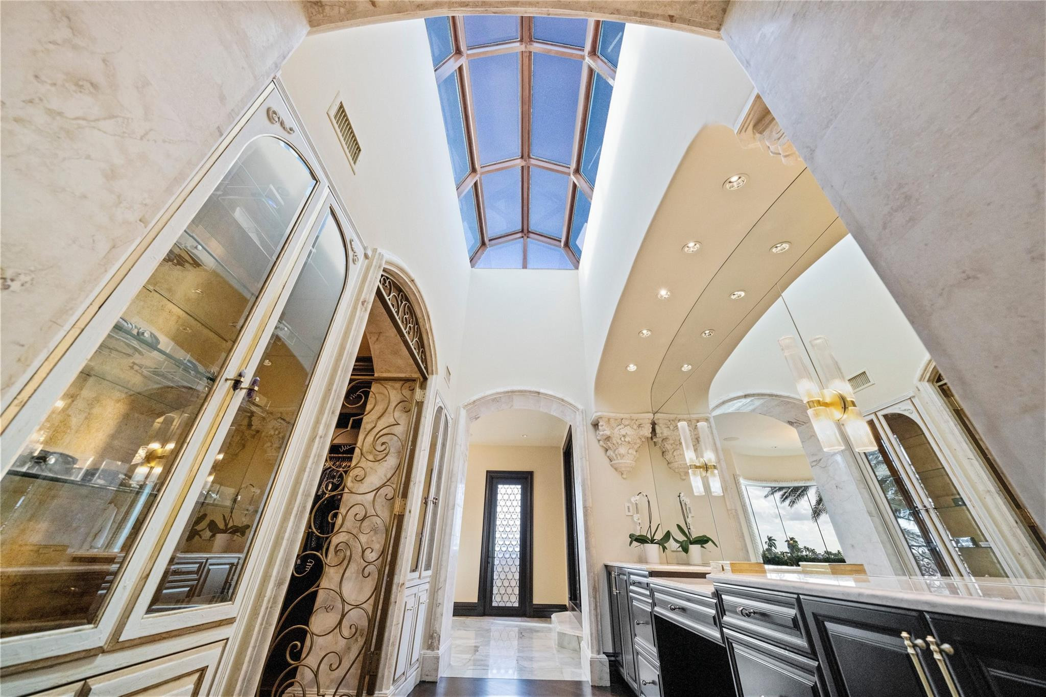 main property photo 44
