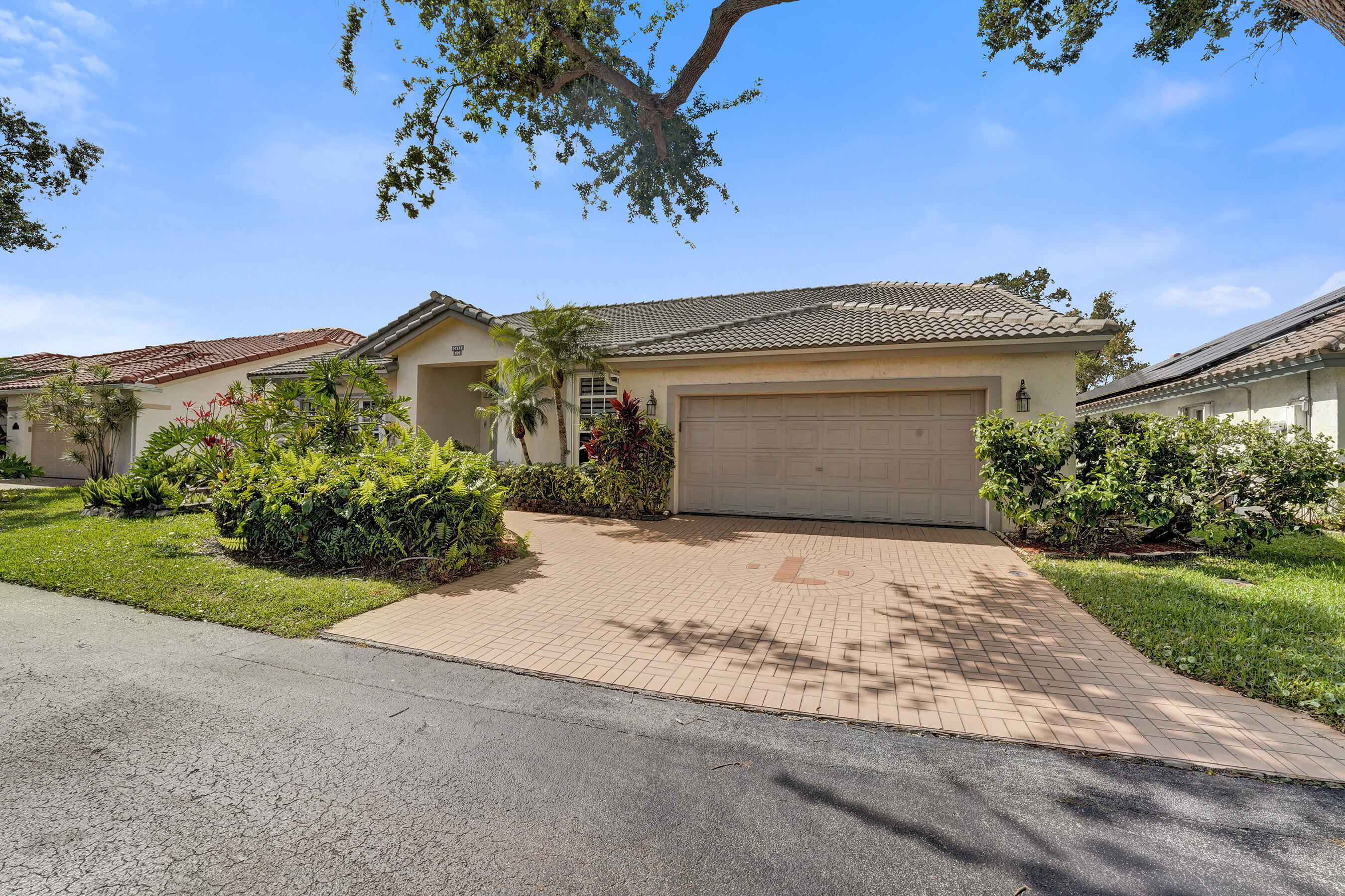 main property photo 81