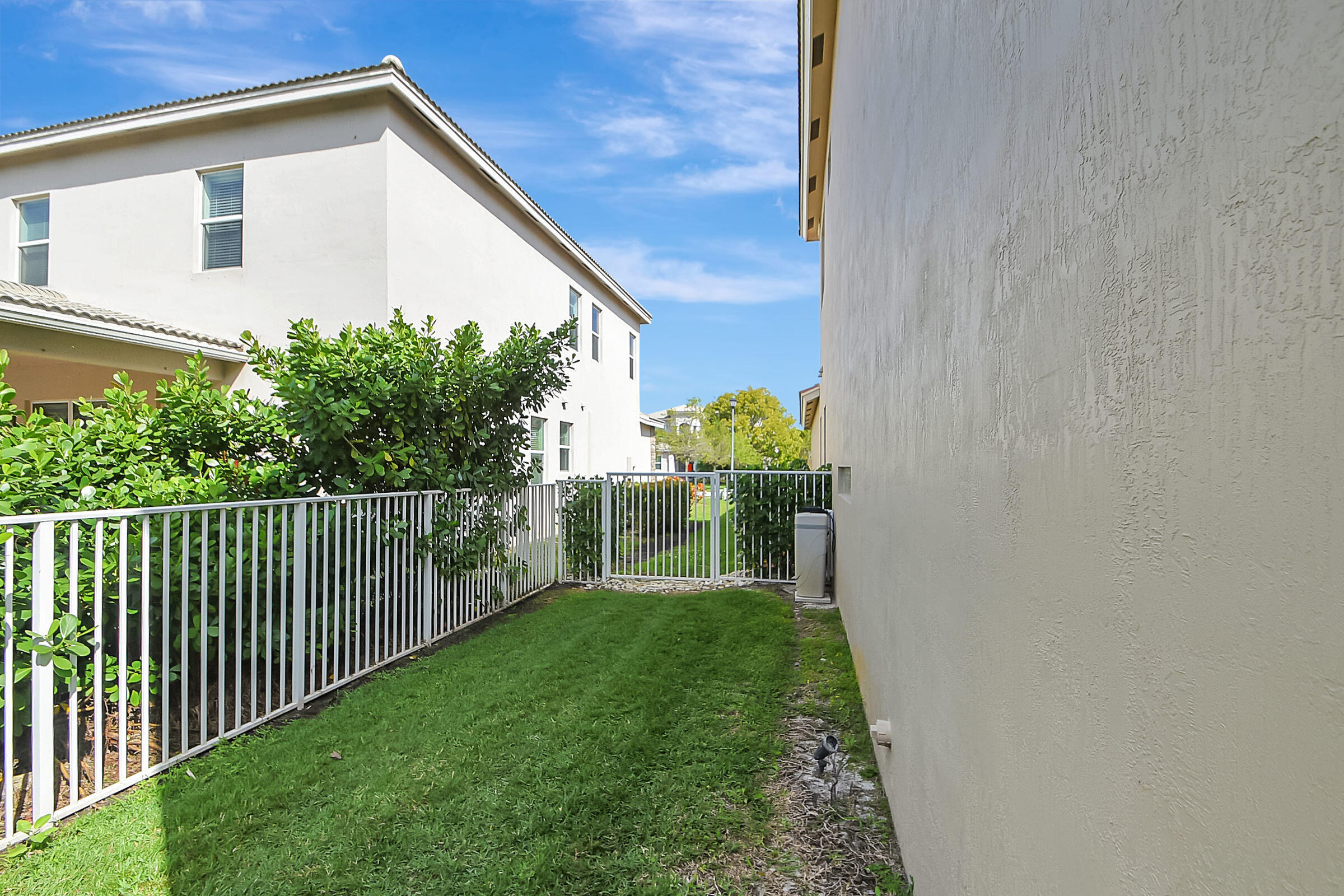 main property photo 54
