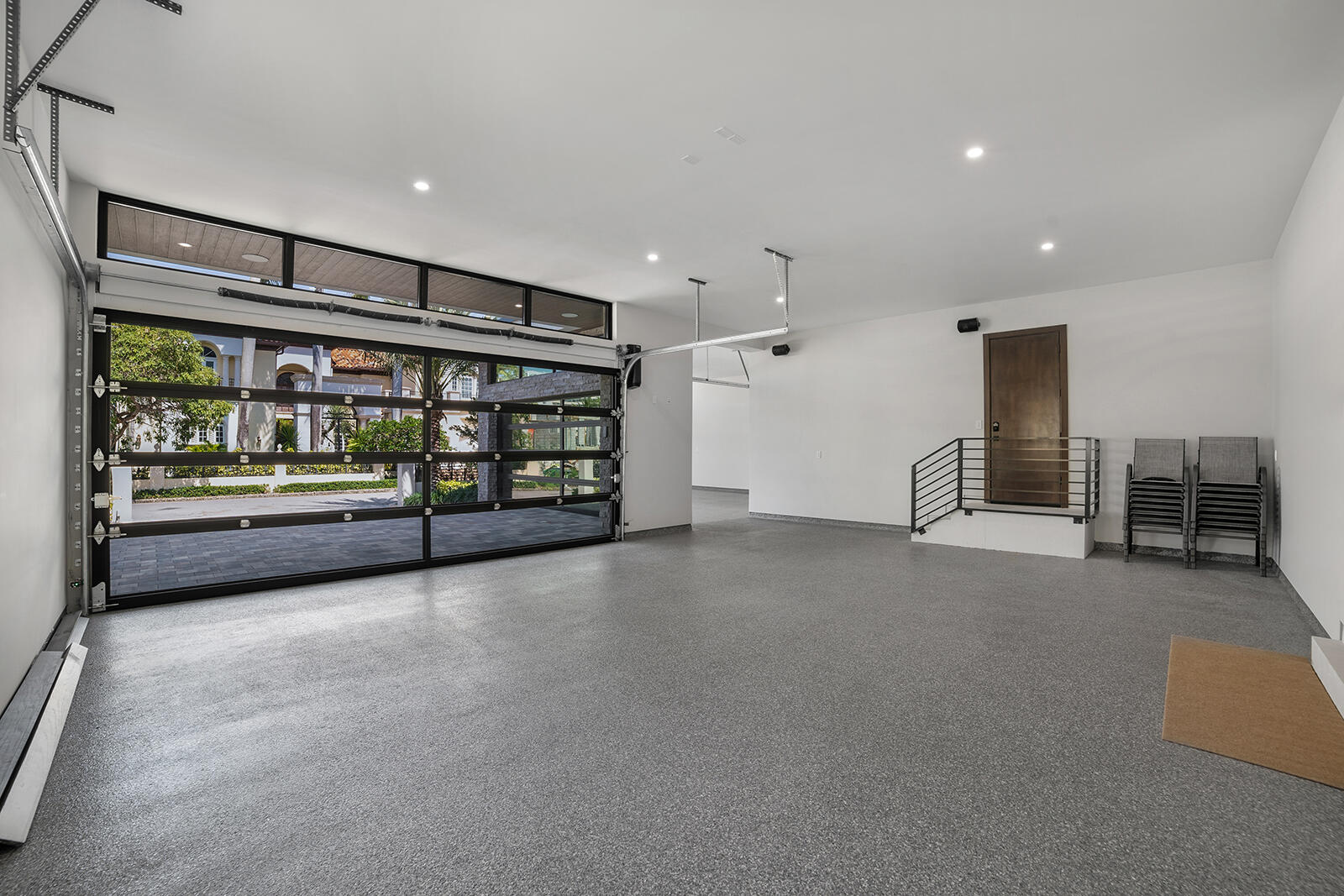 main property photo 79