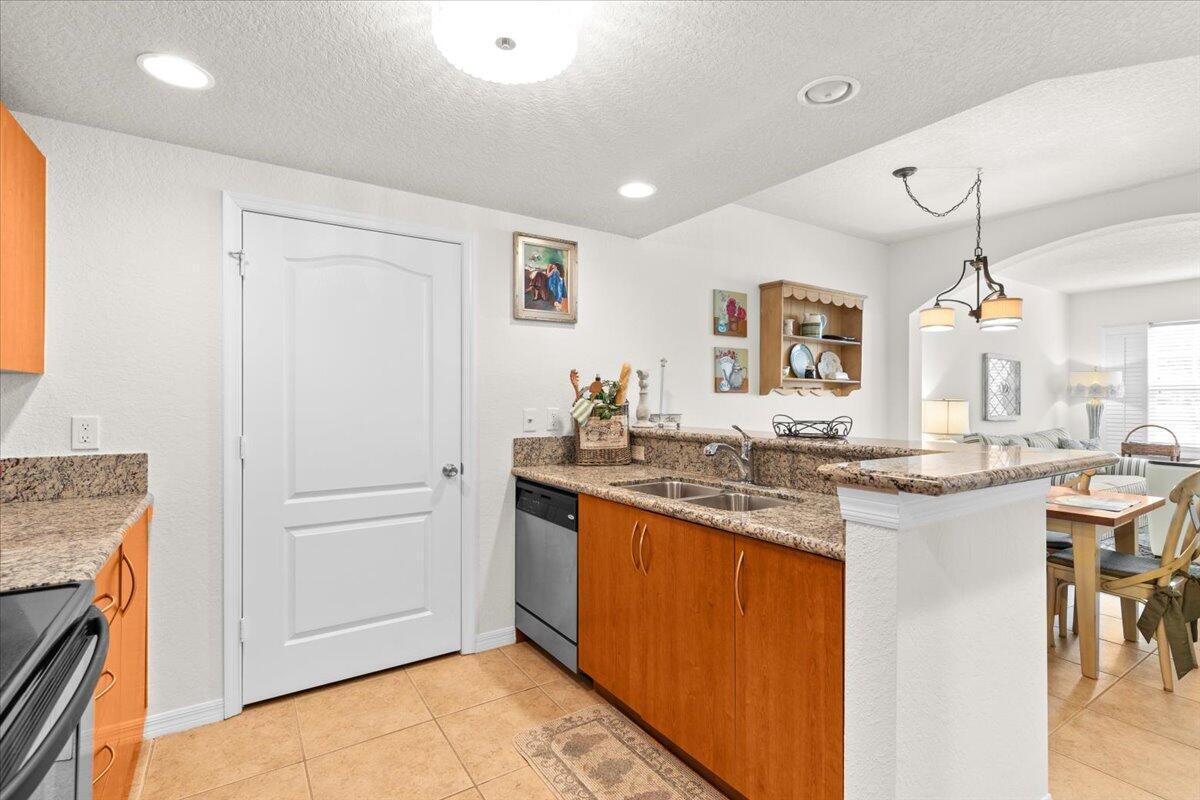 property viewer photo 5