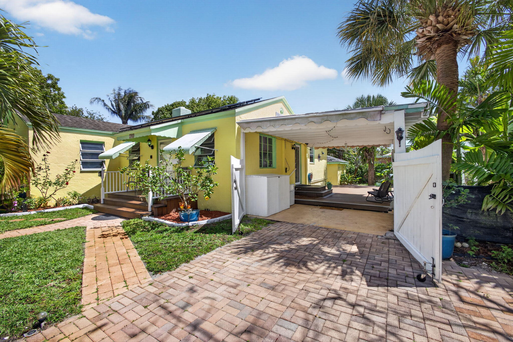 main property photo 33