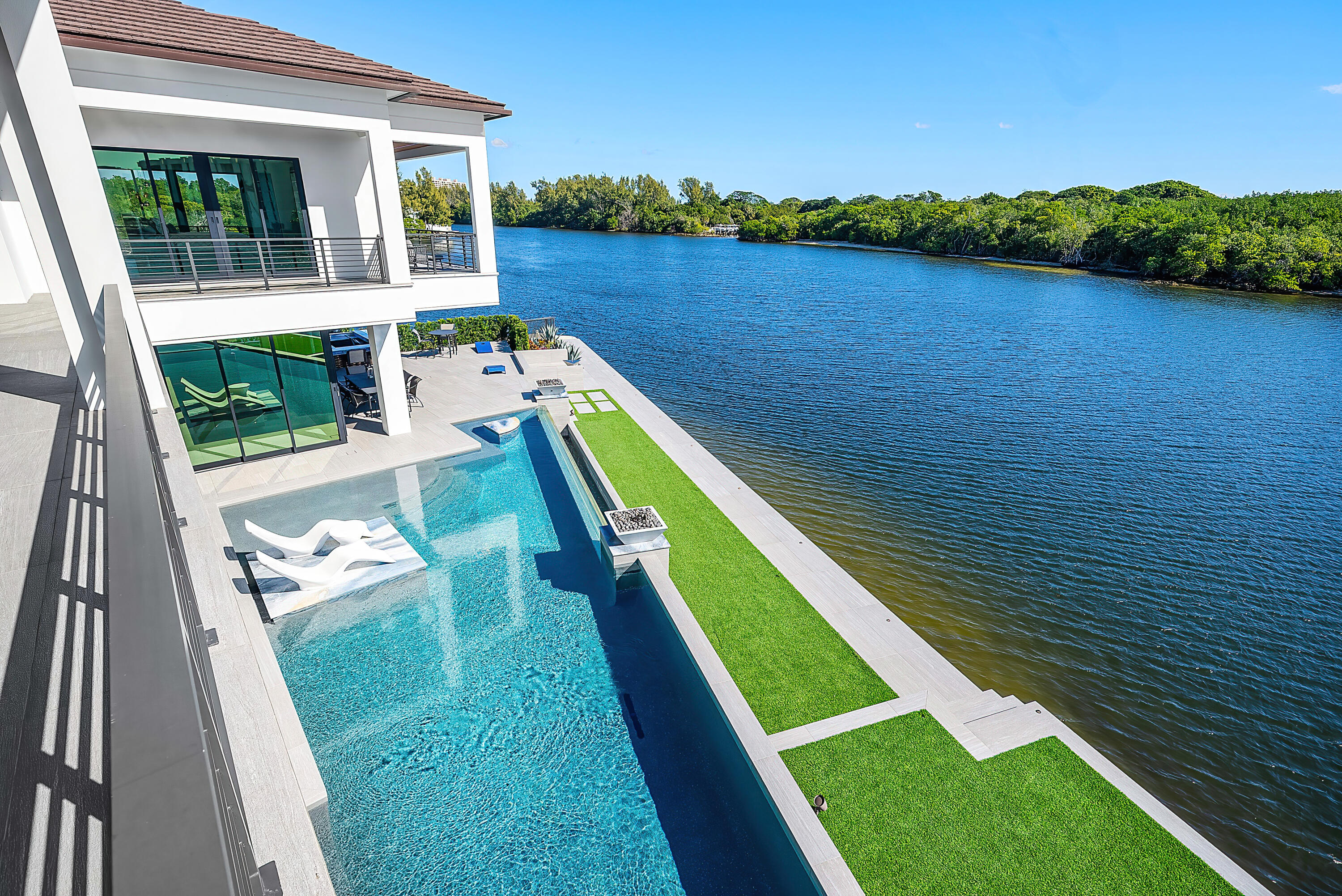main property photo 68