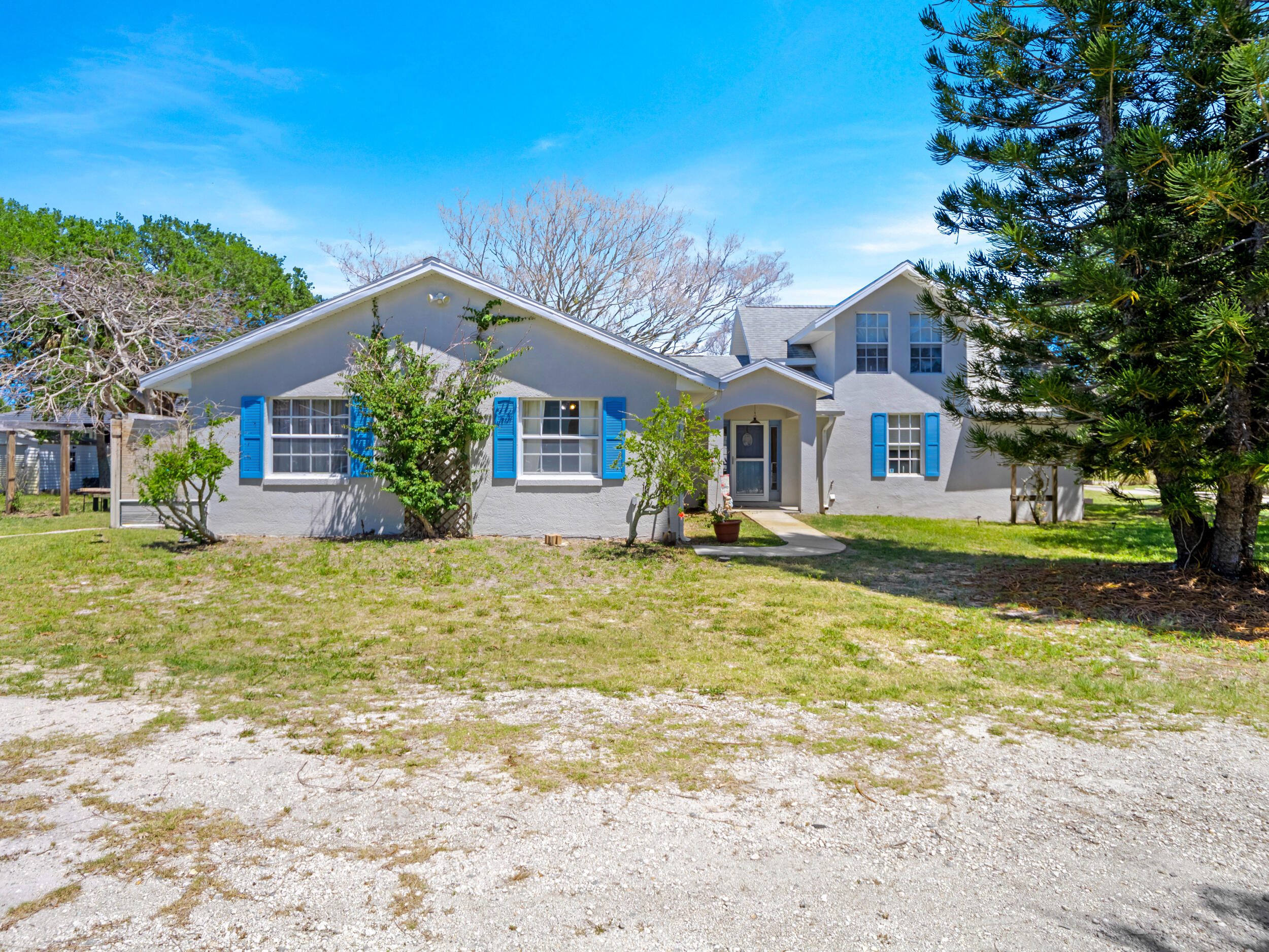 main property photo 29