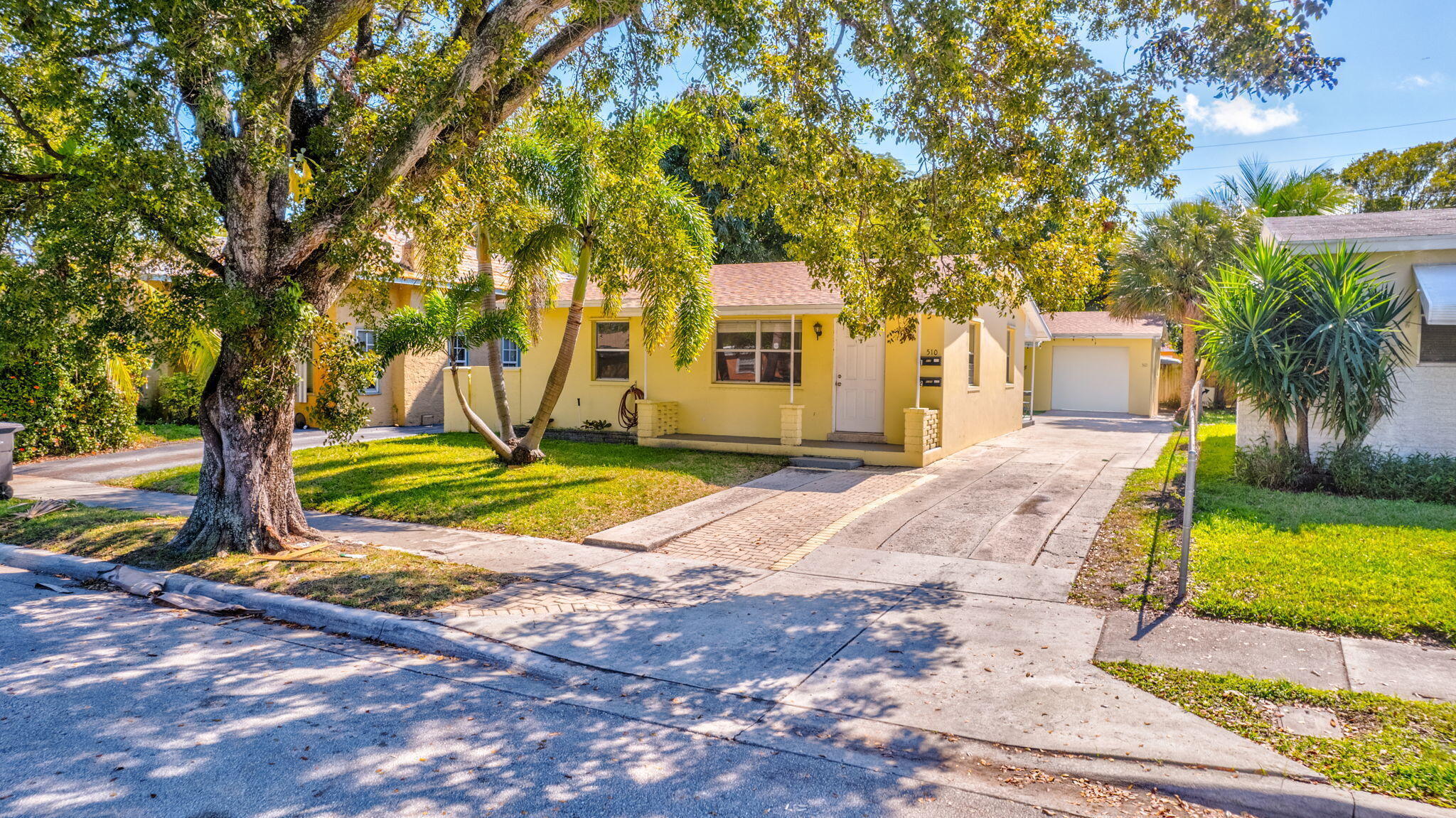 main property photo 27