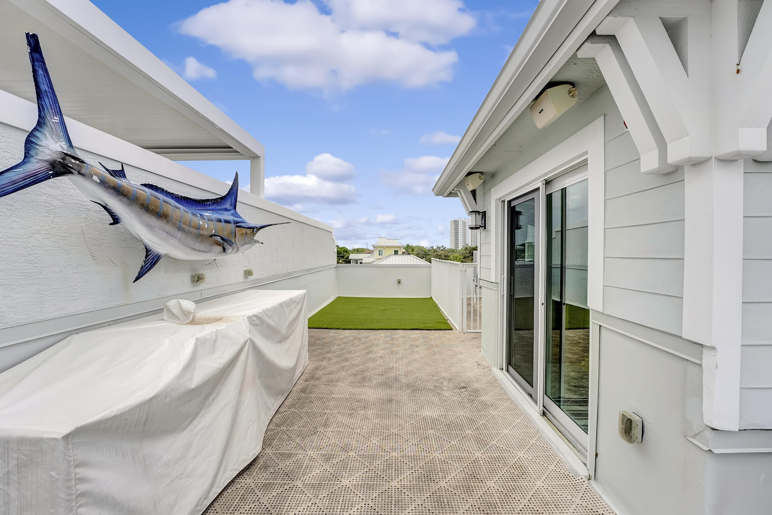main property photo 68