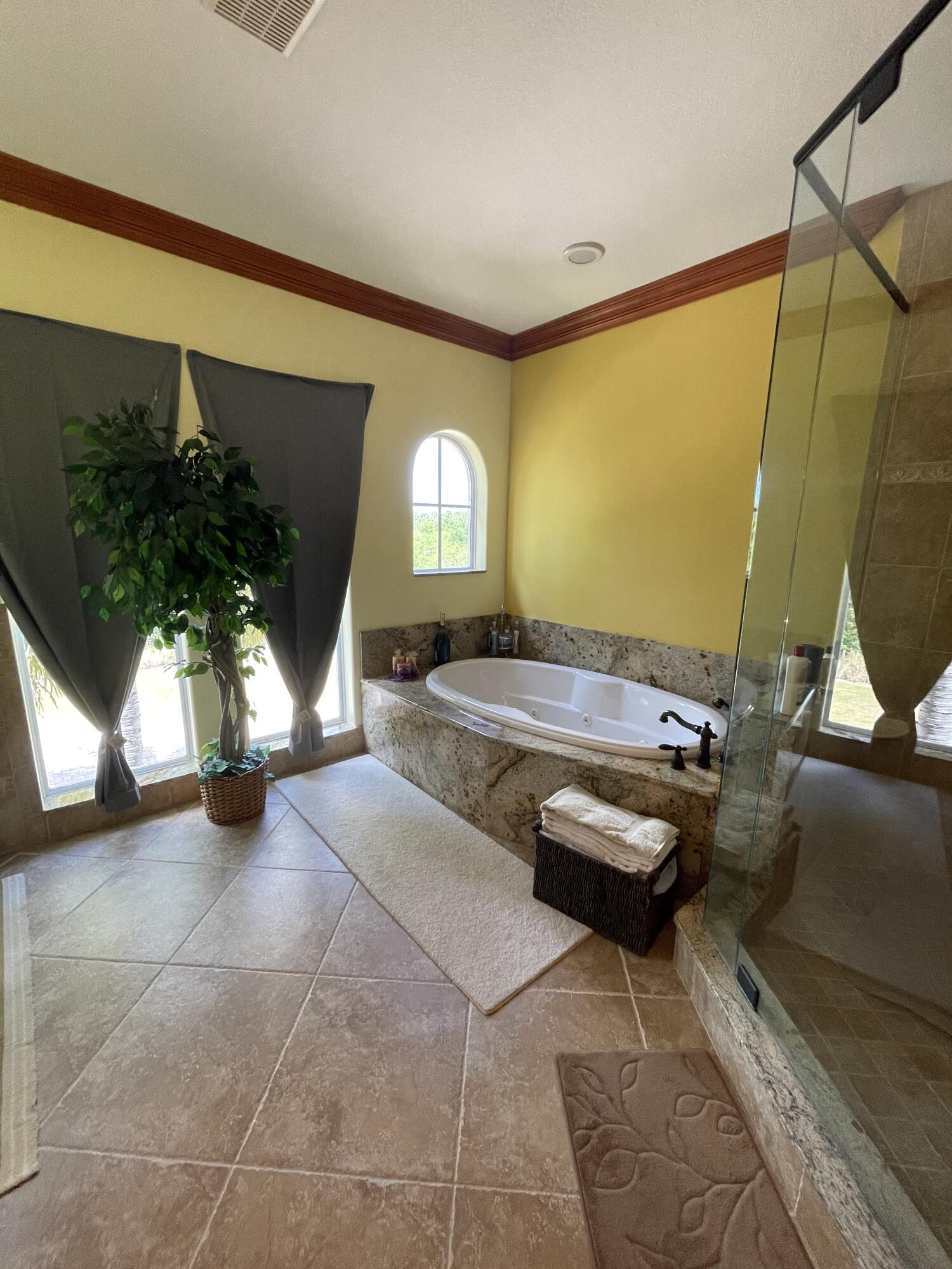 main property photo 70