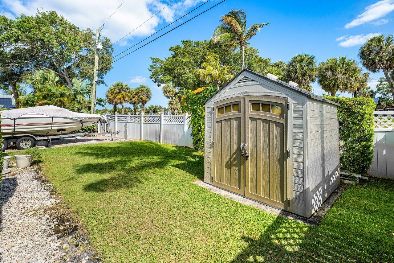 main property photo 48
