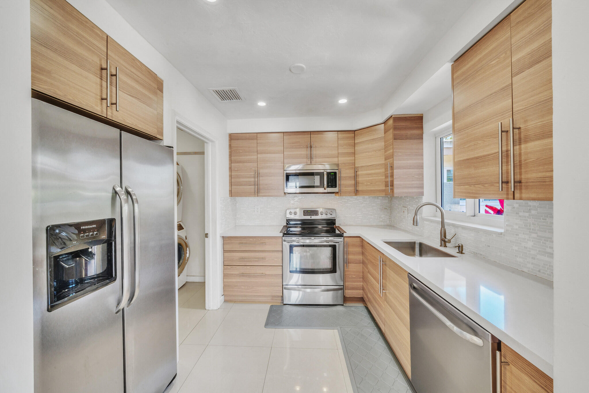 main property photo 72