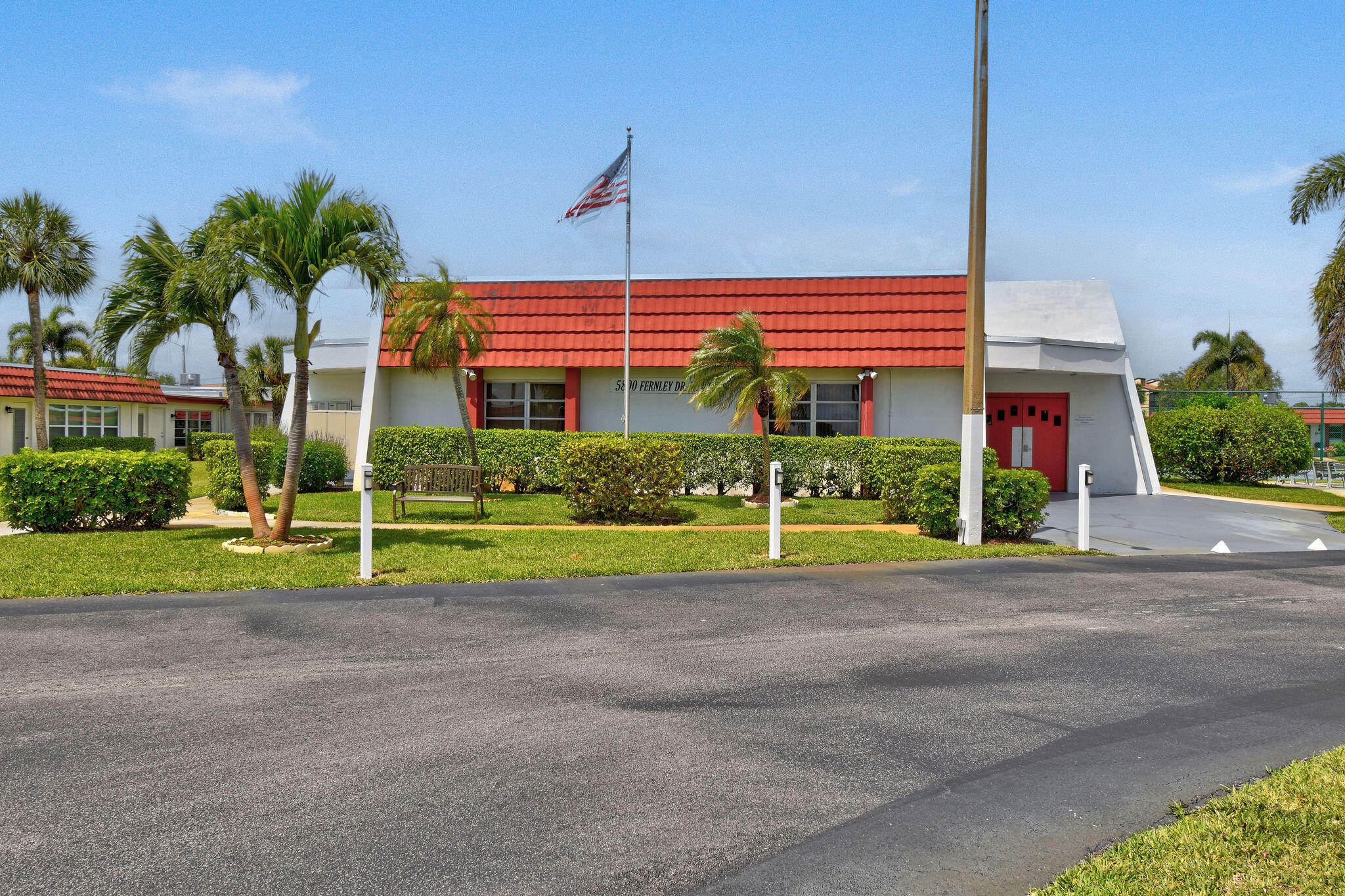 main property photo 27