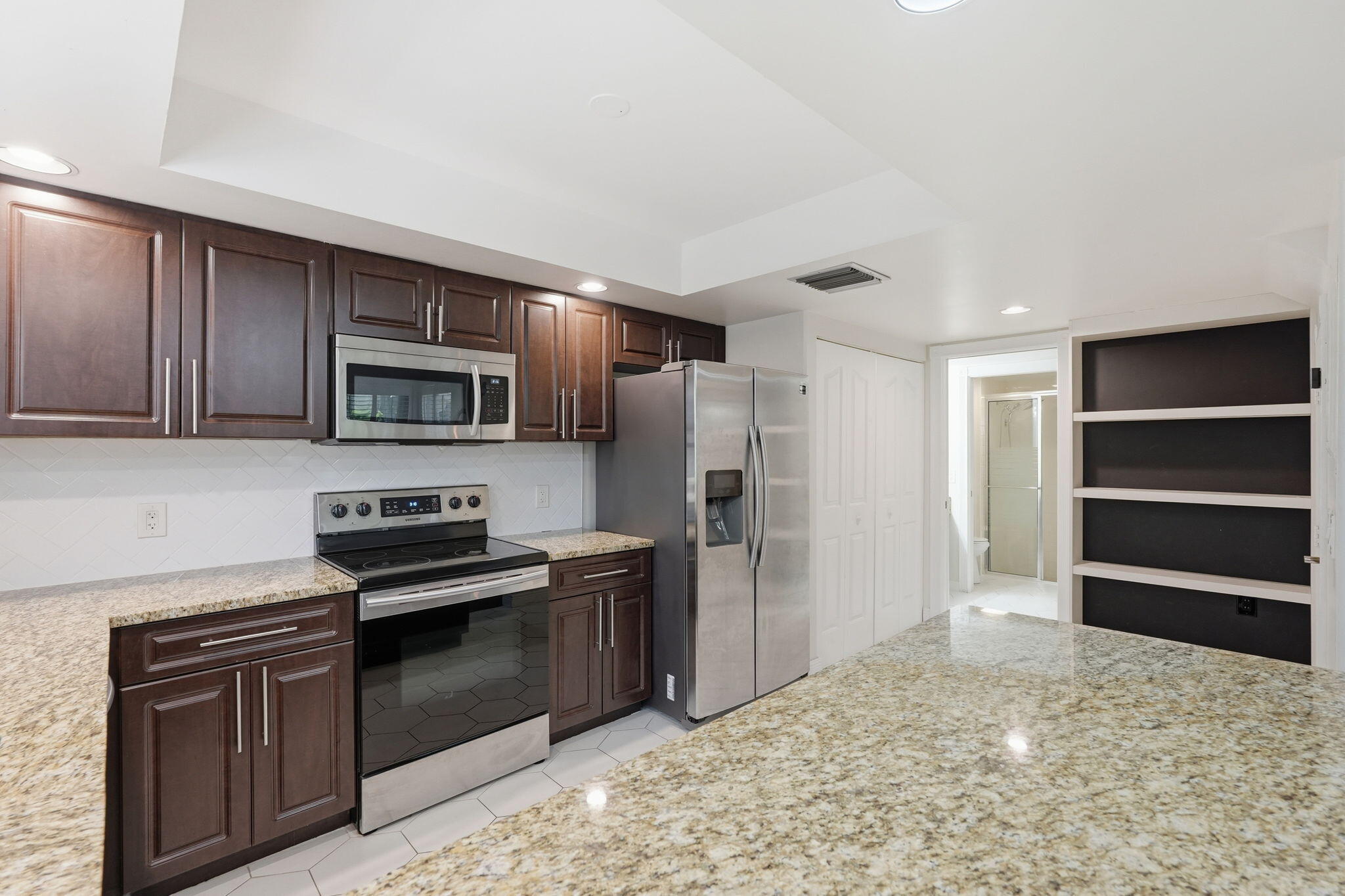 property viewer photo 12