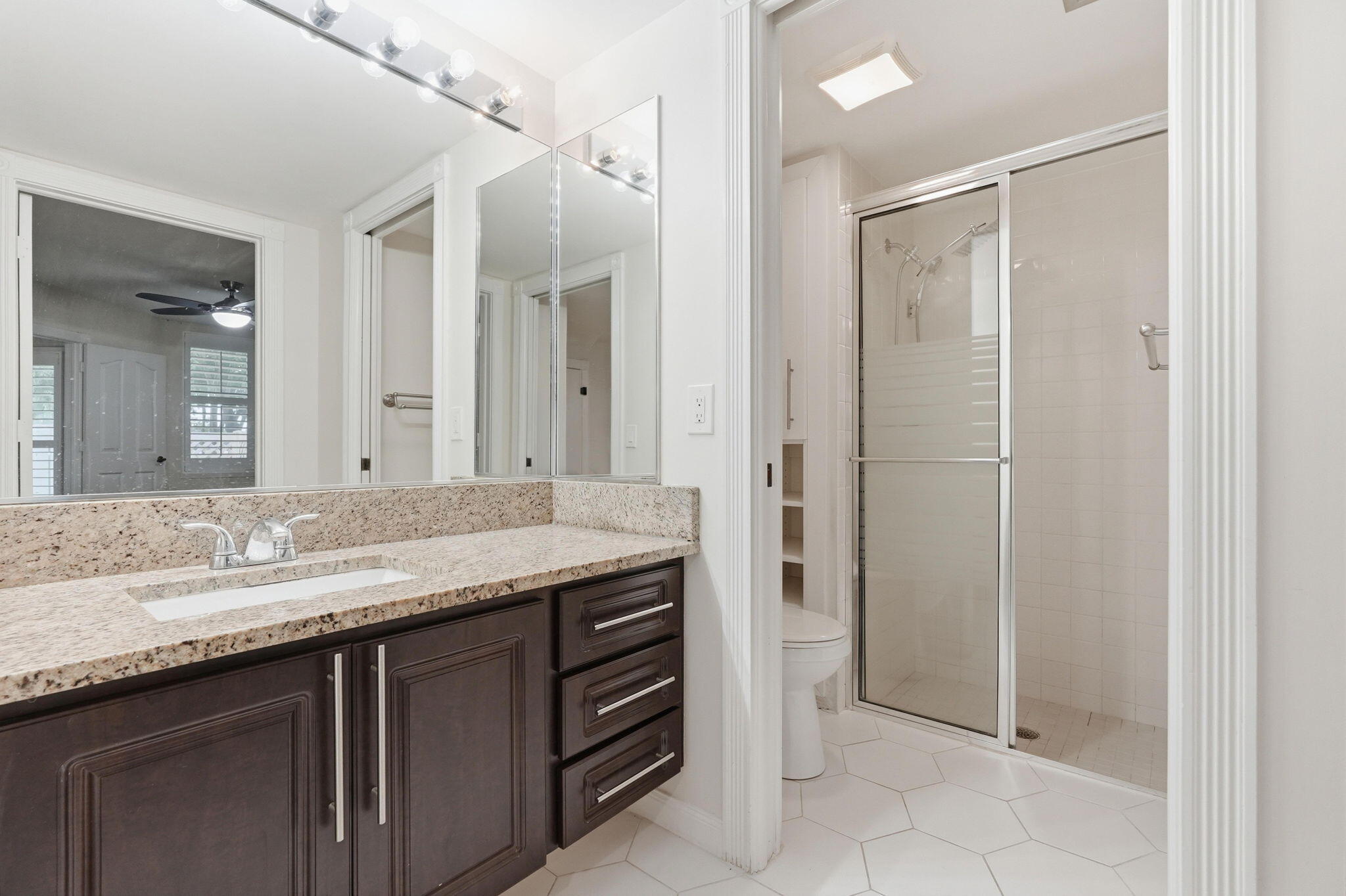 property viewer photo 17