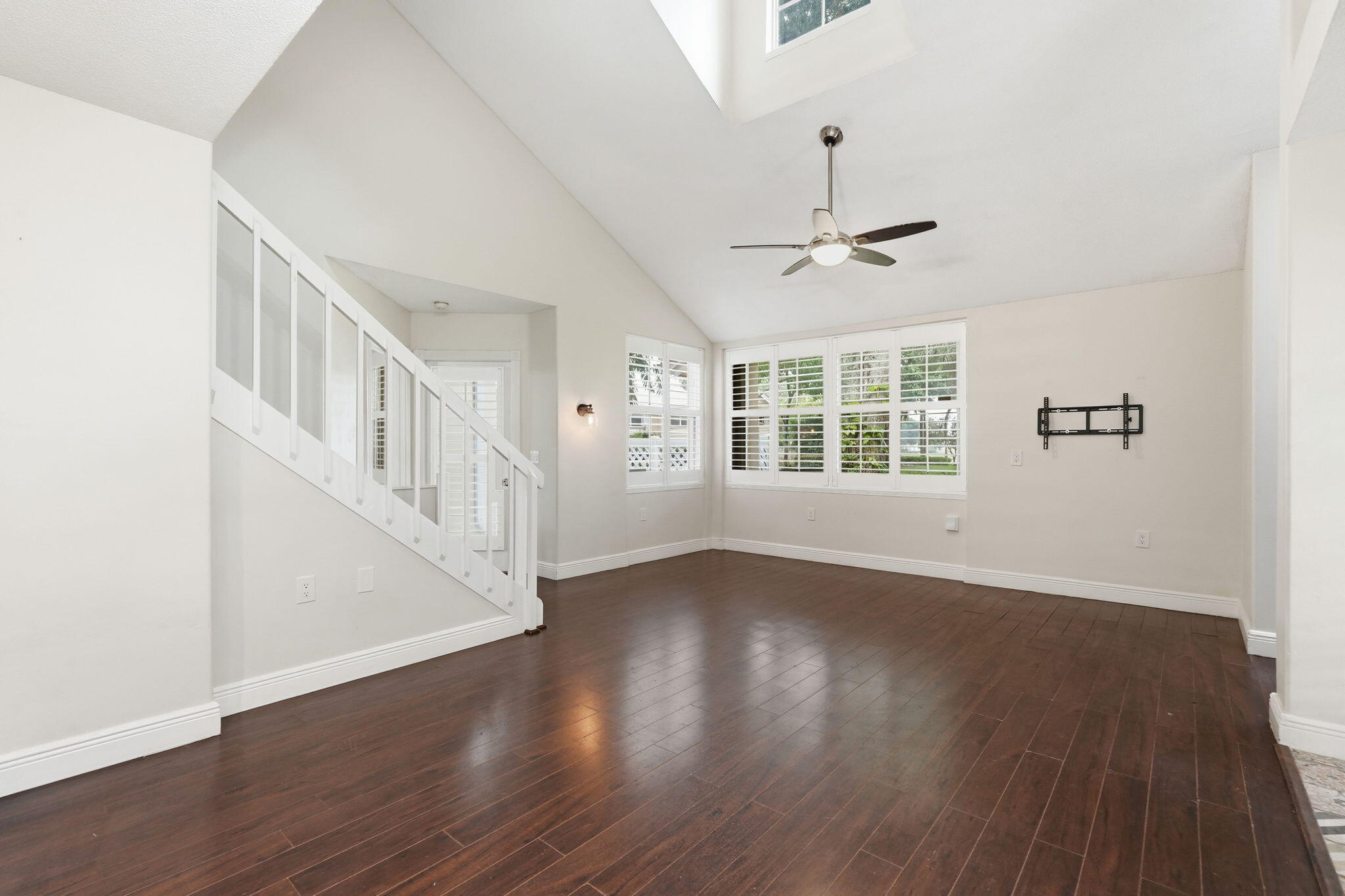 property viewer photo 2