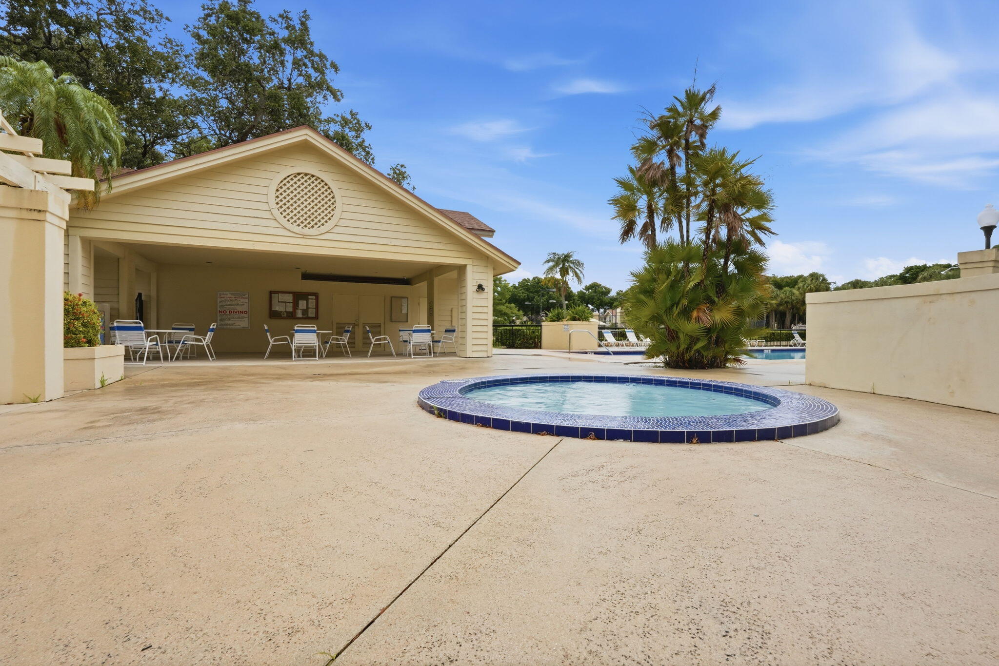 property viewer photo 38