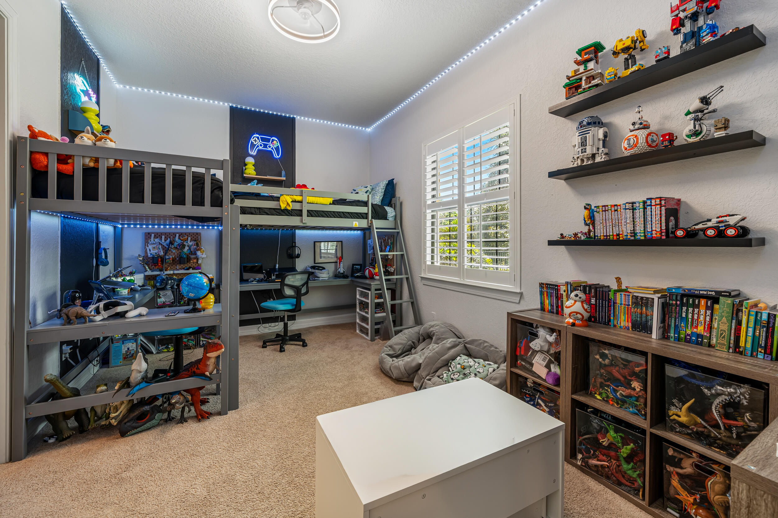 main property photo 19