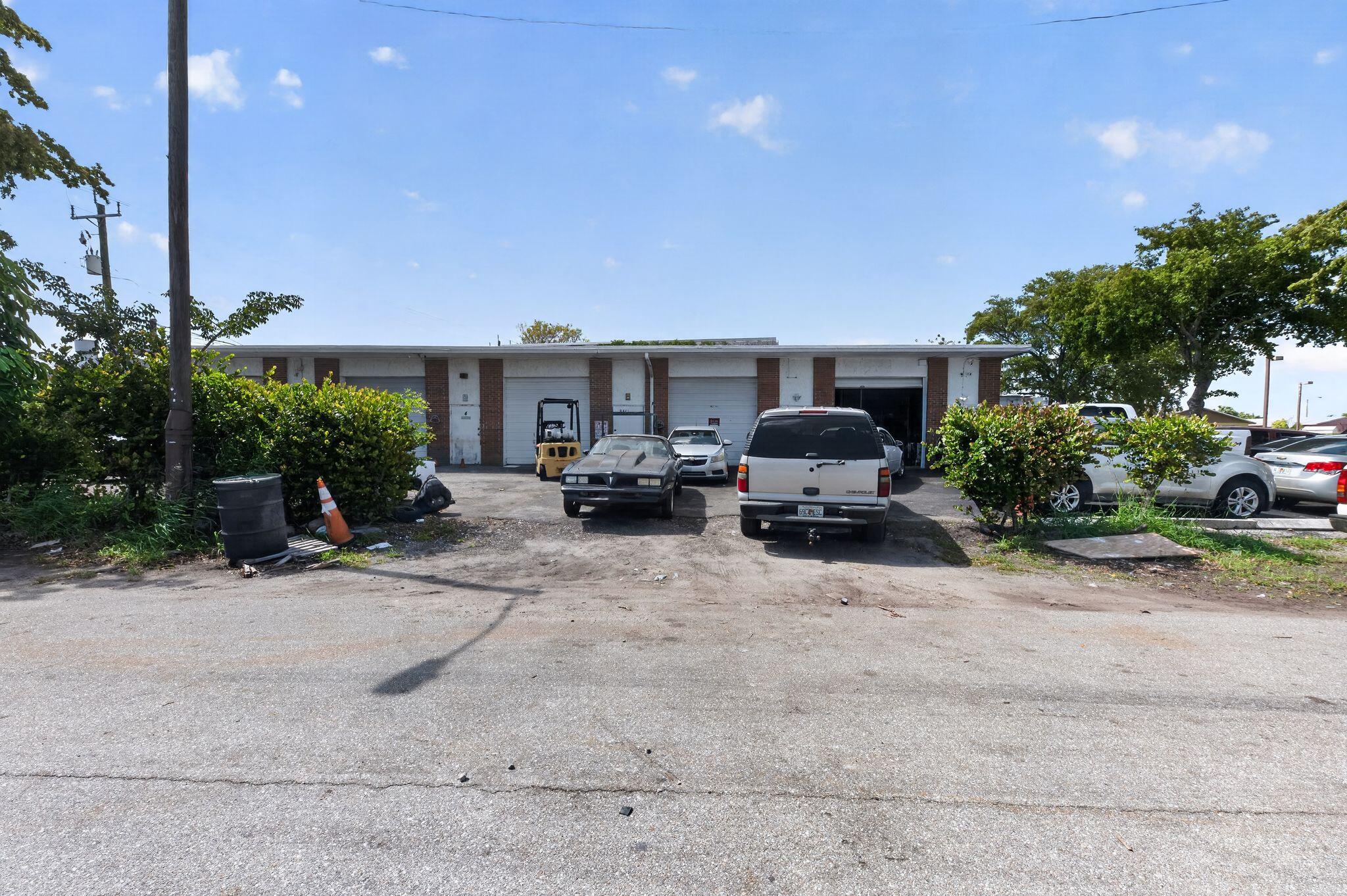 main property photo 5