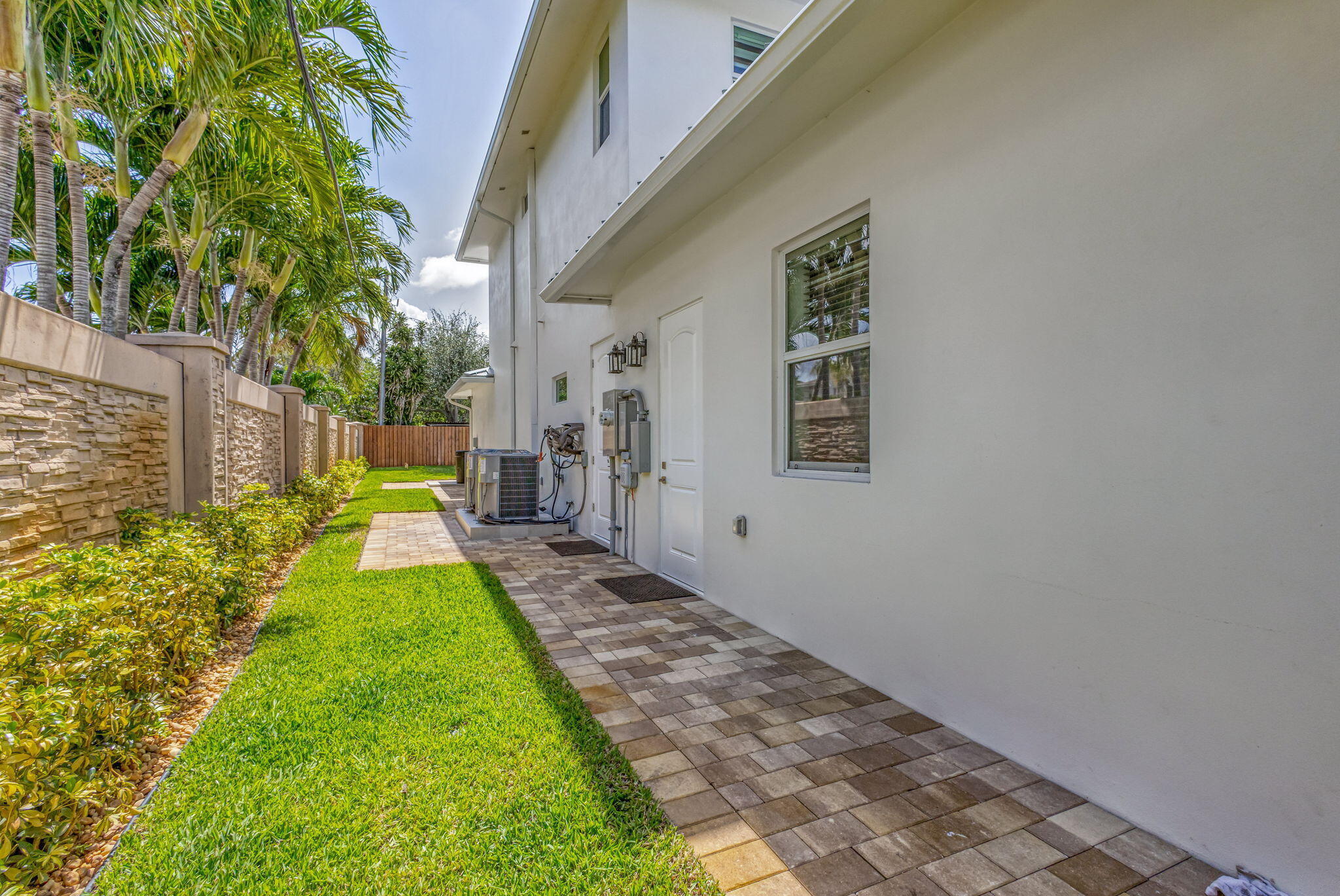 main property photo 91