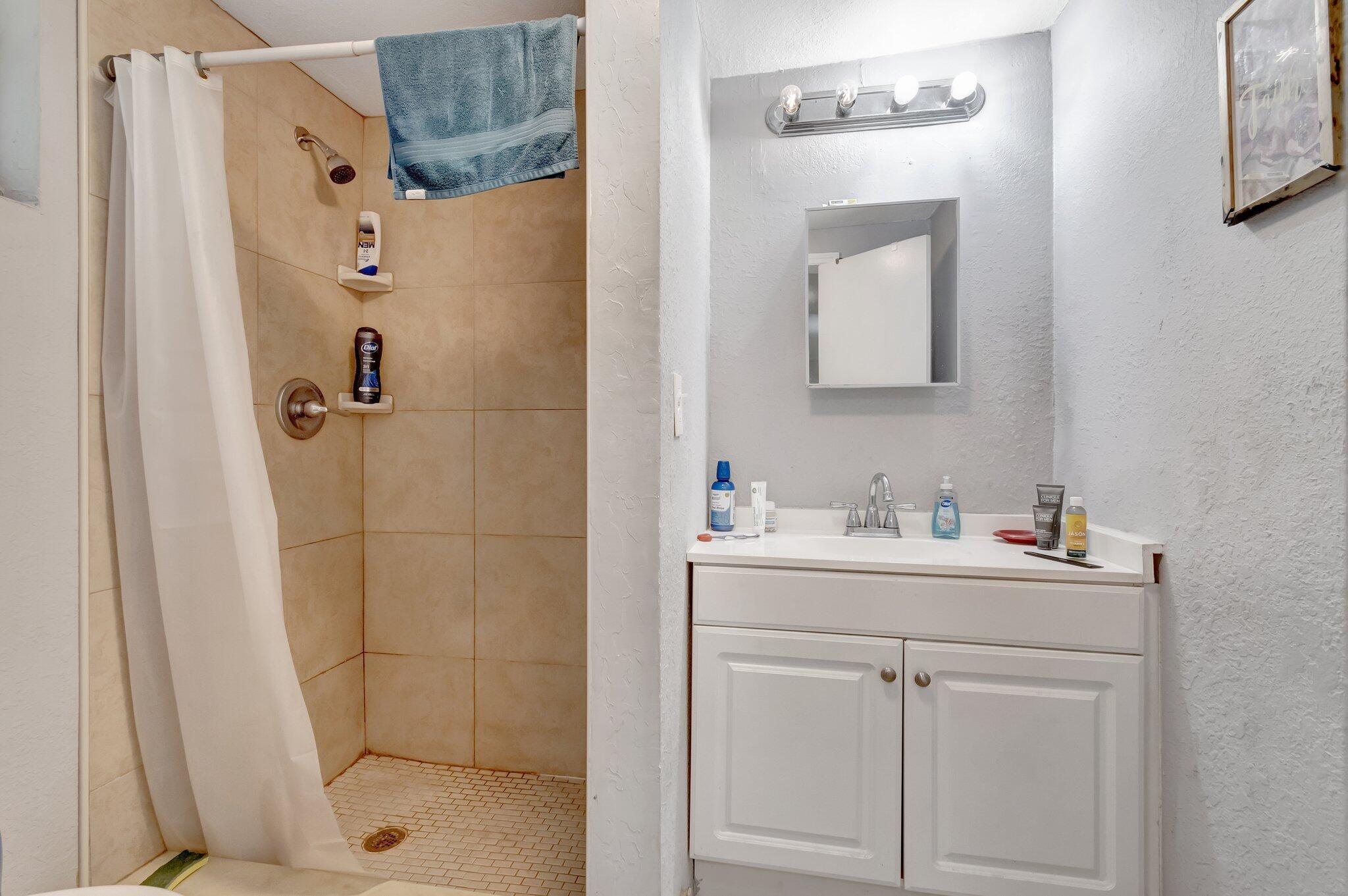 main property photo 89