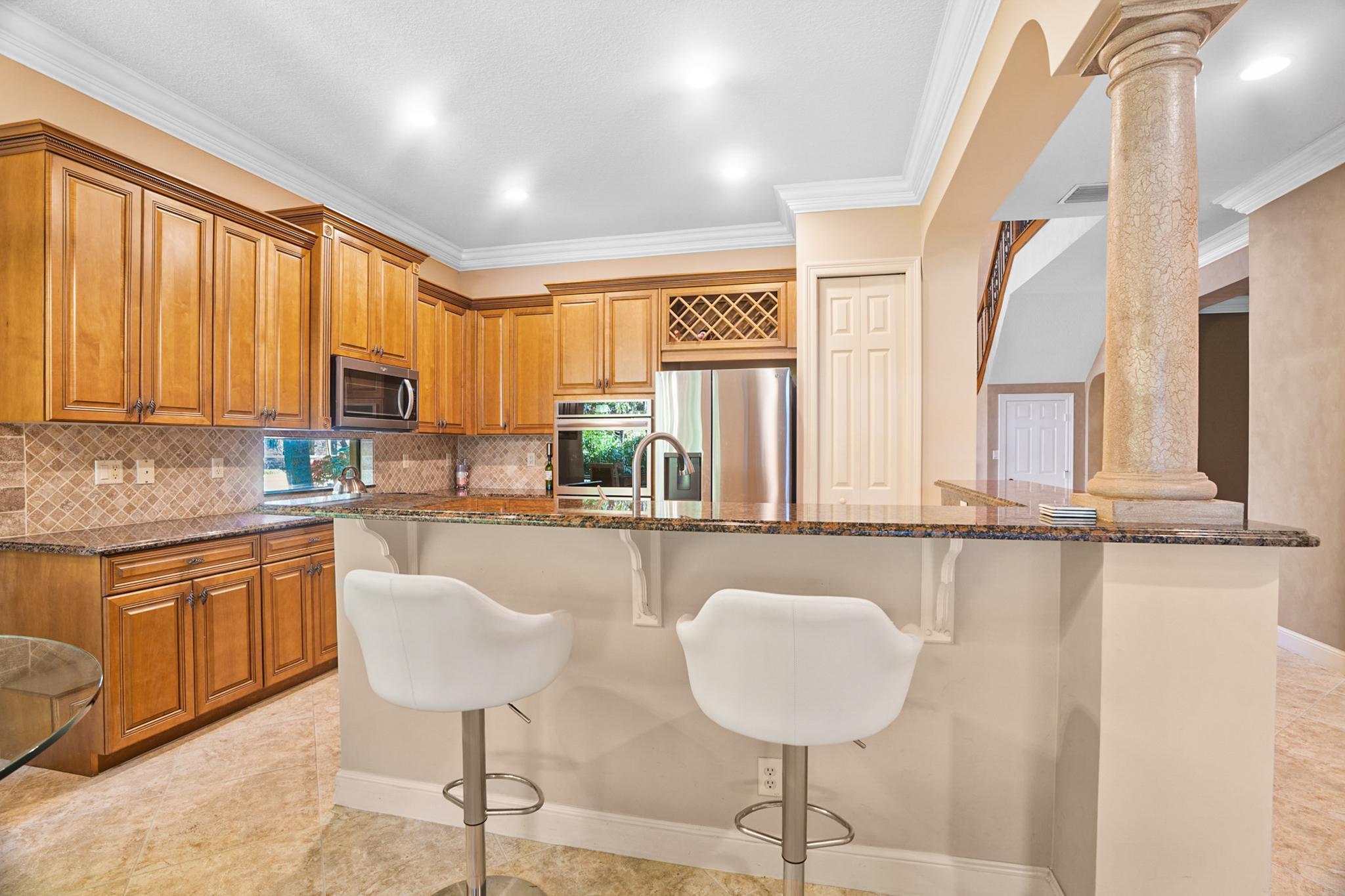 main property photo 13