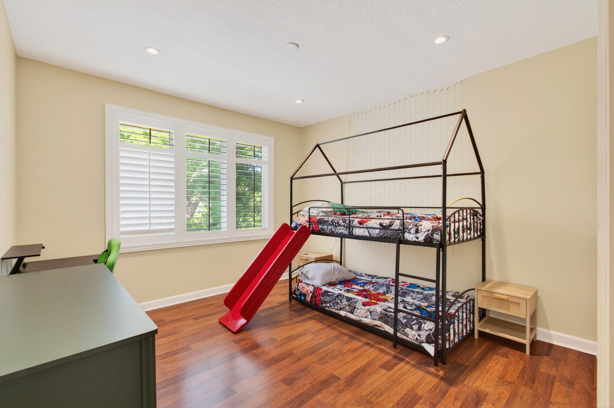 main property photo 44