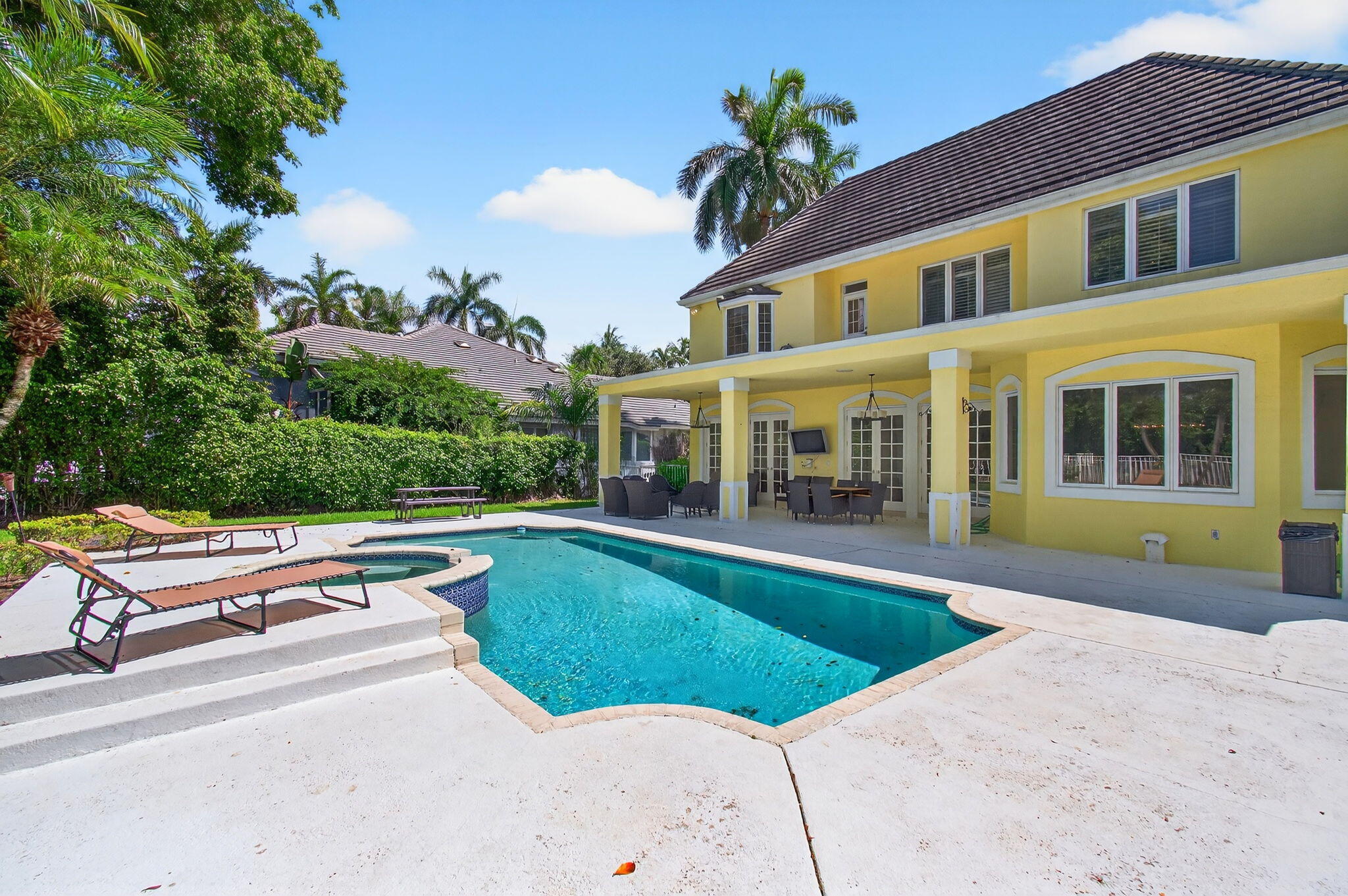 main property photo 49