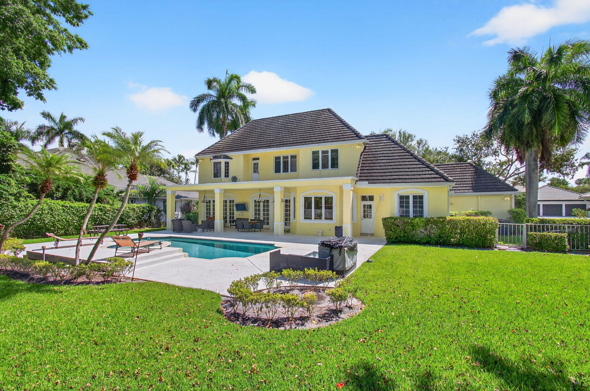 main property photo 50