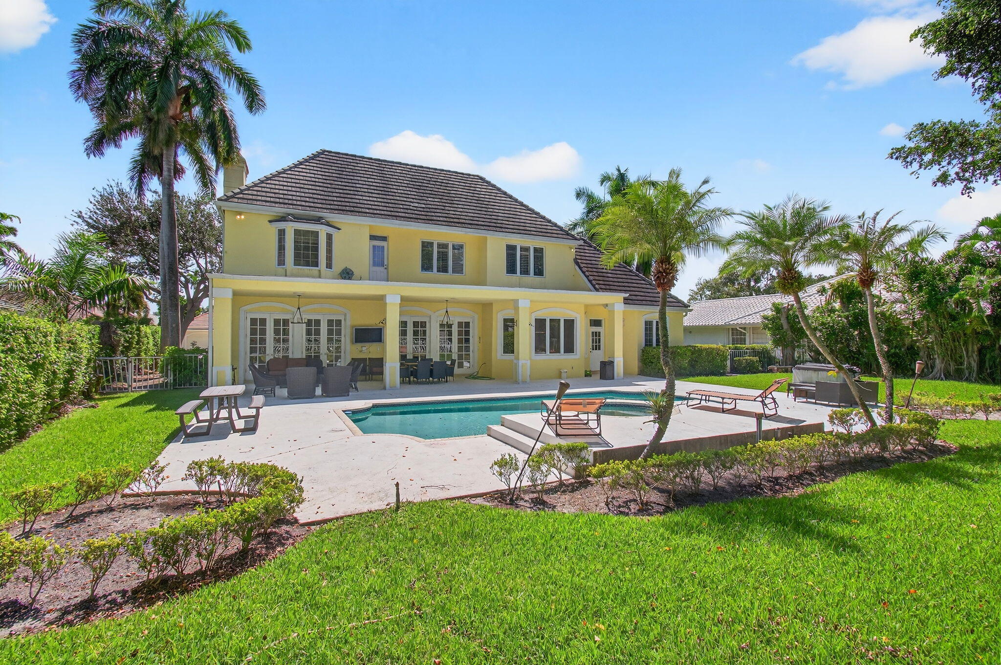 main property photo 51