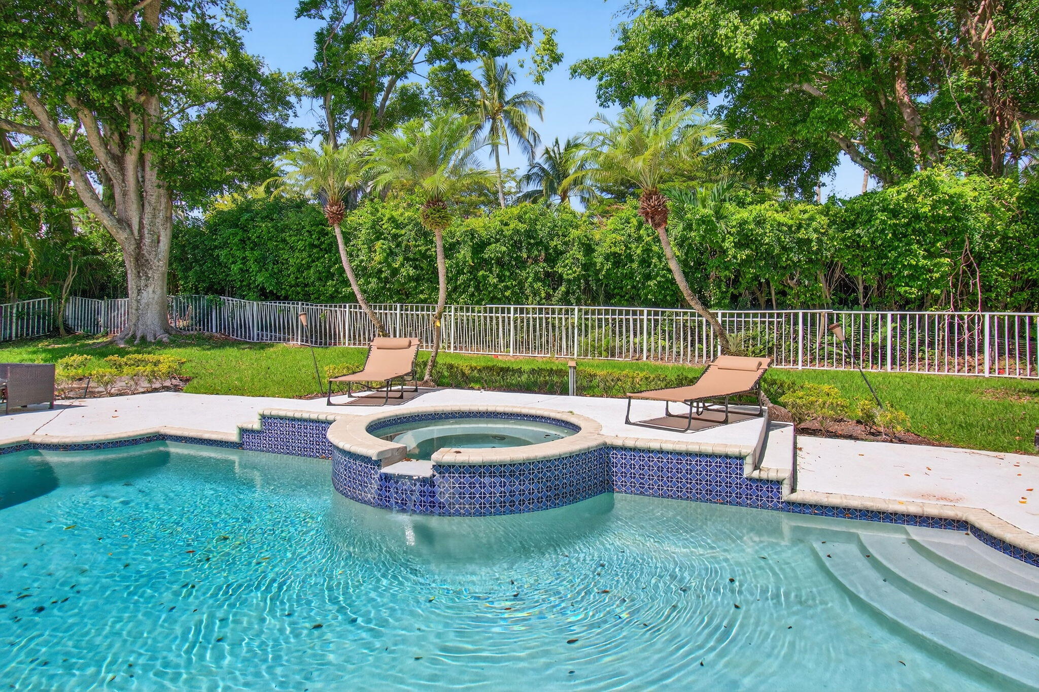 main property photo 54