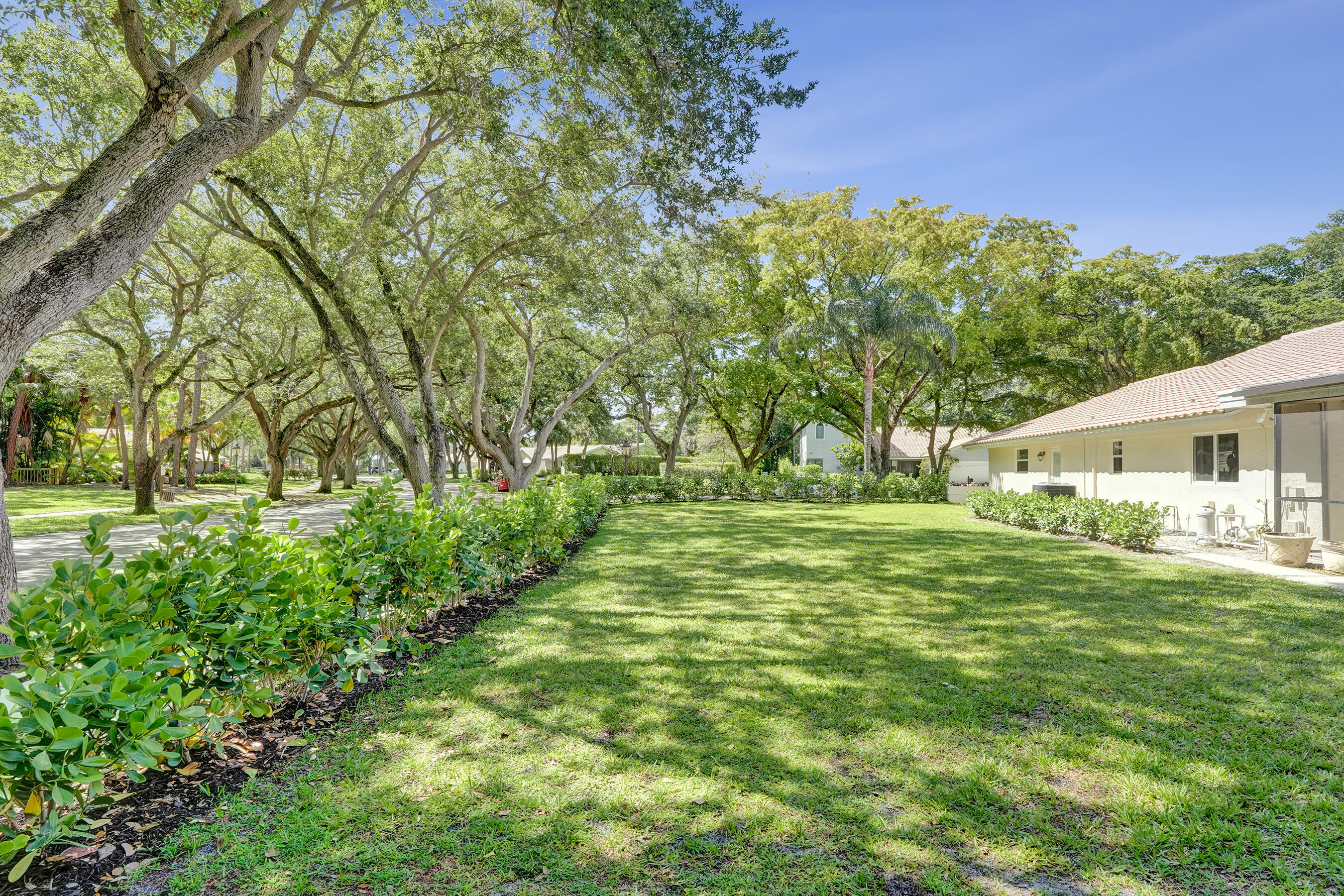 main property photo 51