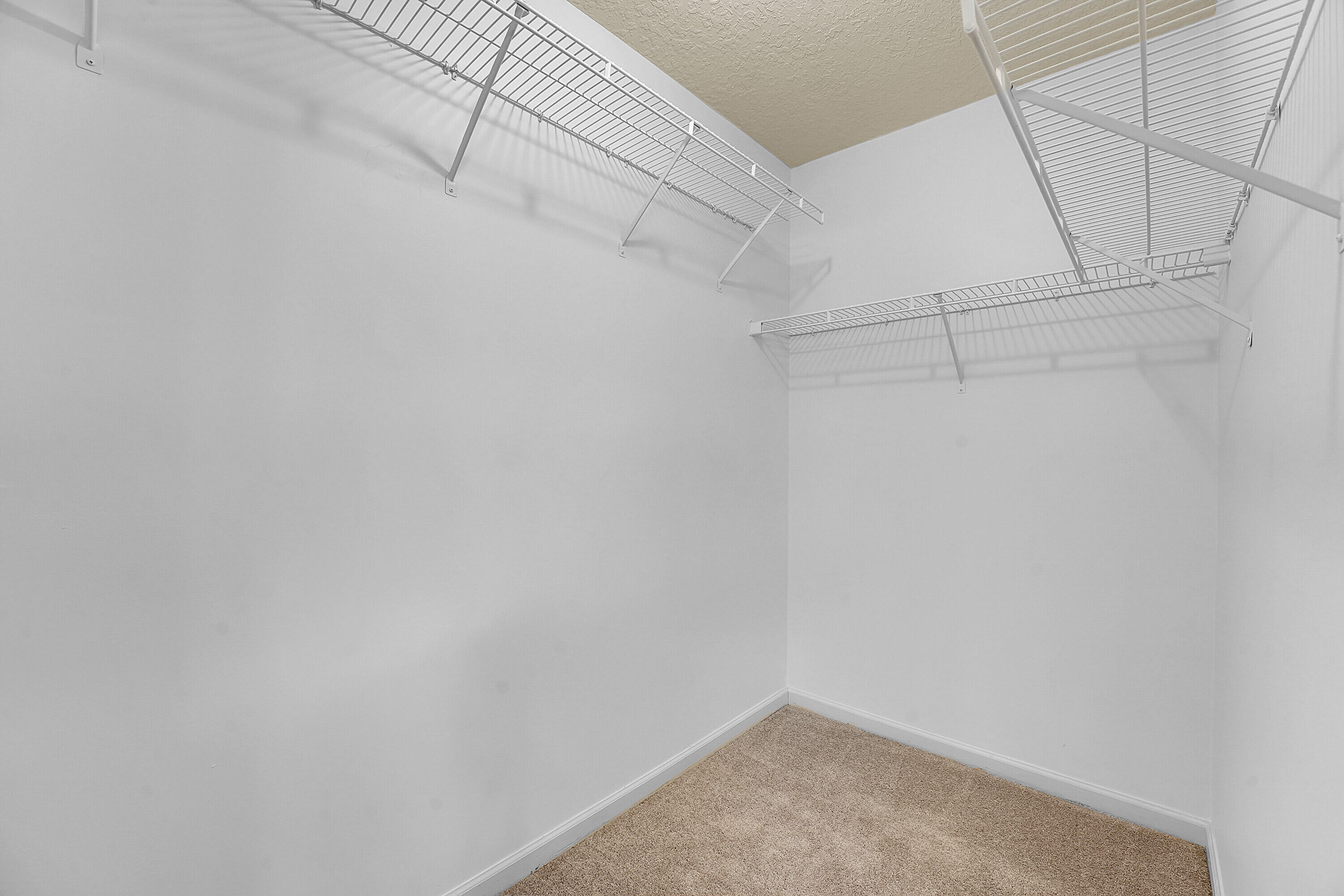 property viewer photo 15