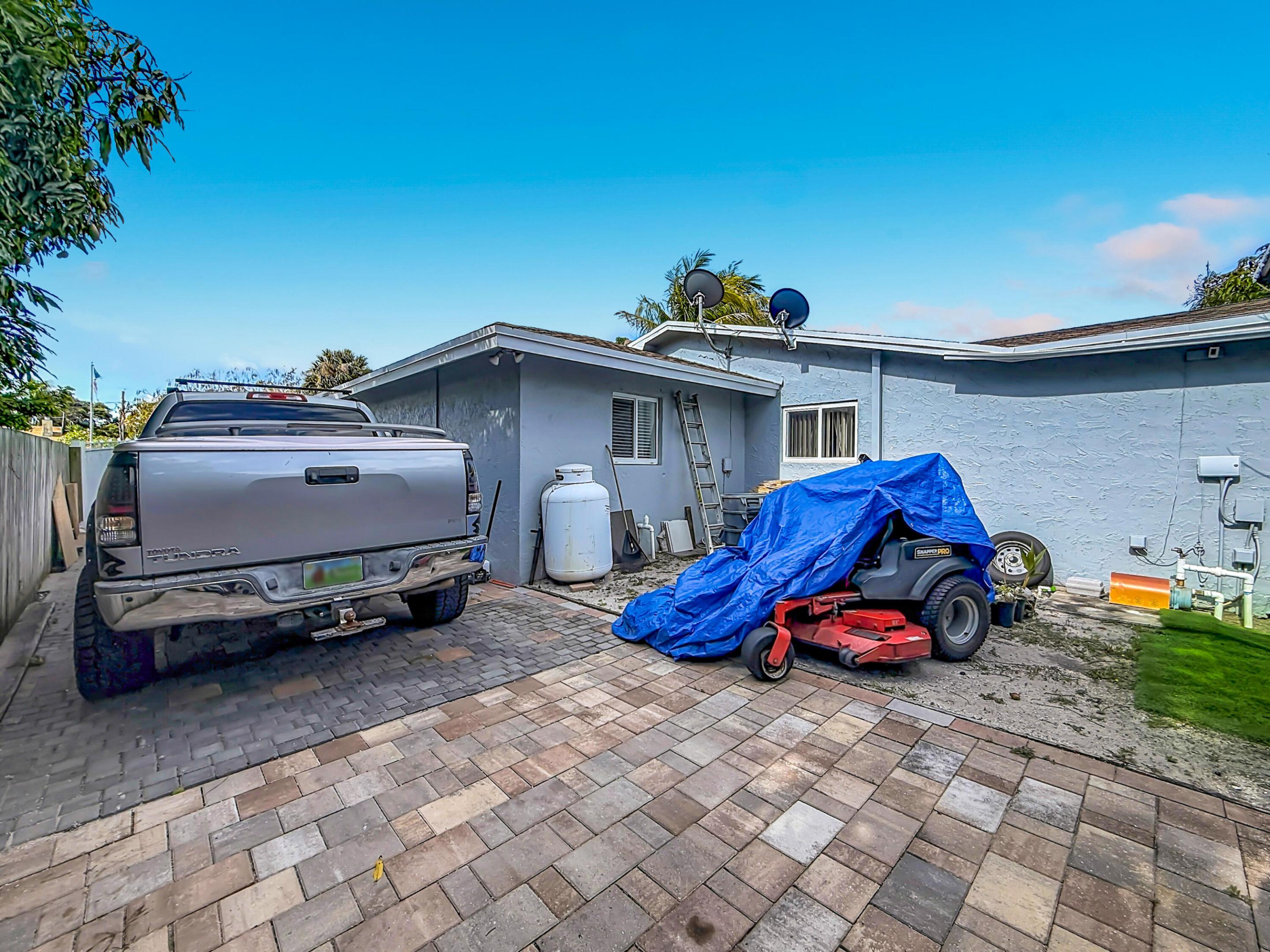 main property photo 73