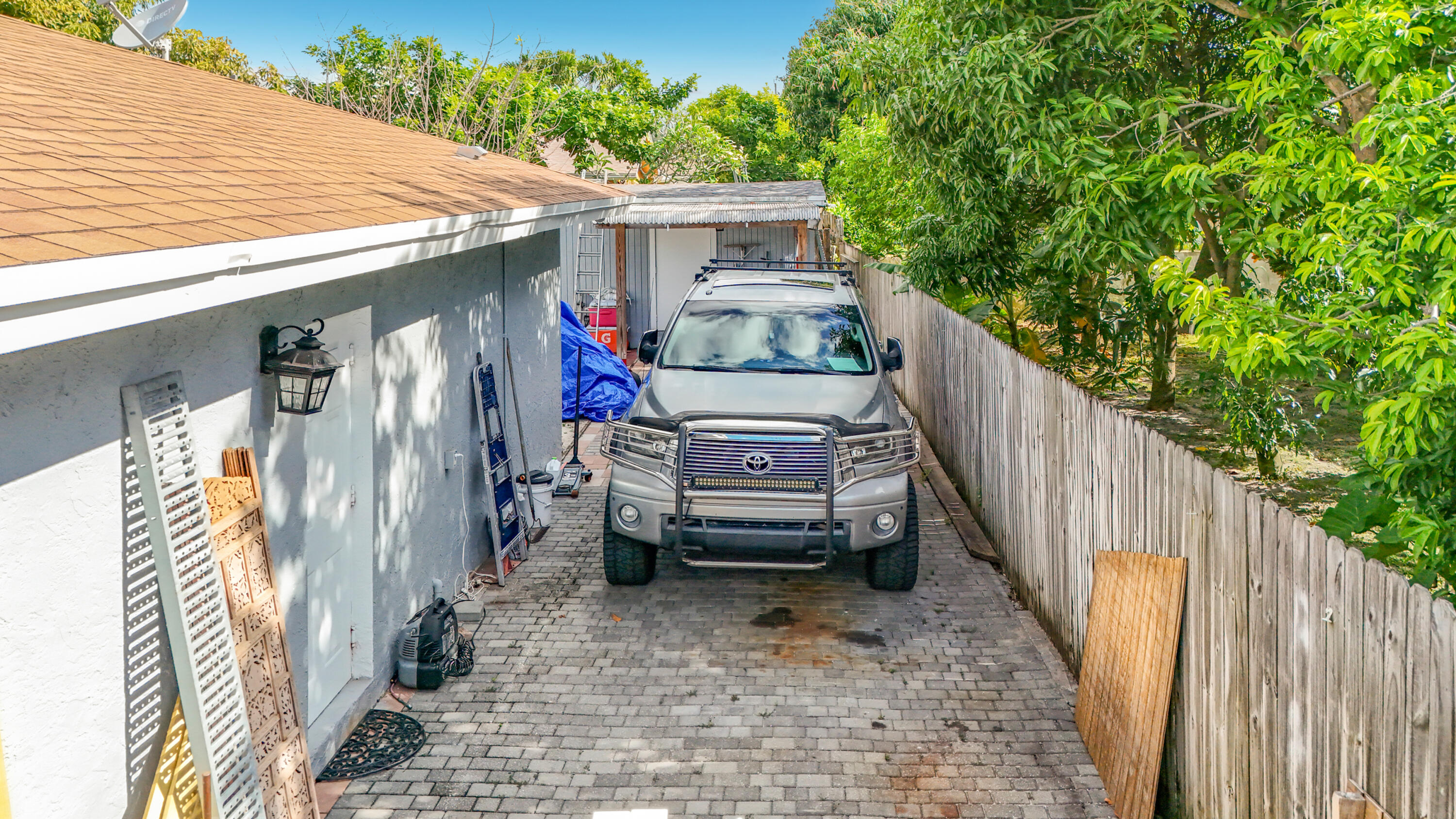 main property photo 80