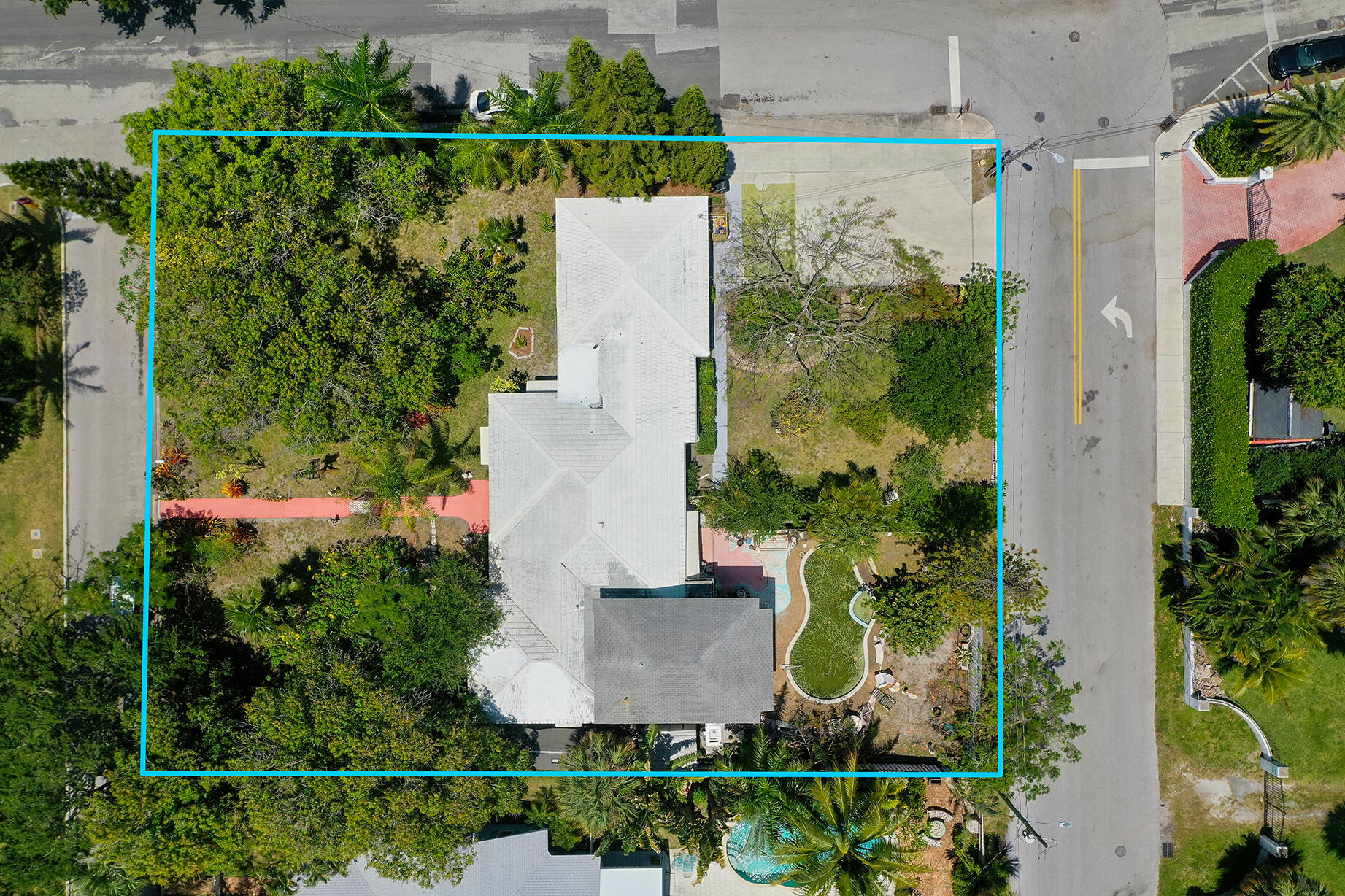 main property photo 5