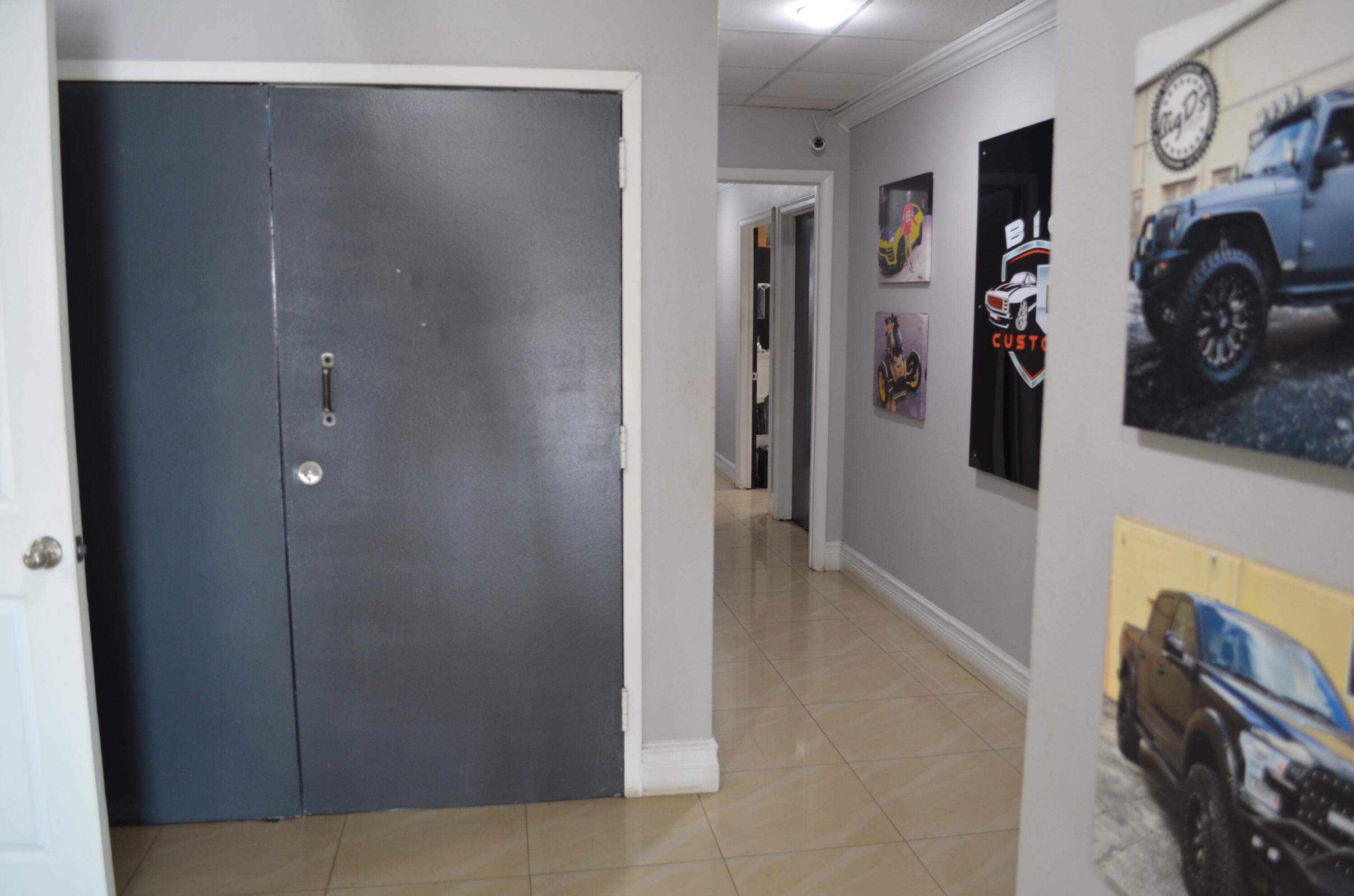 main property photo 14
