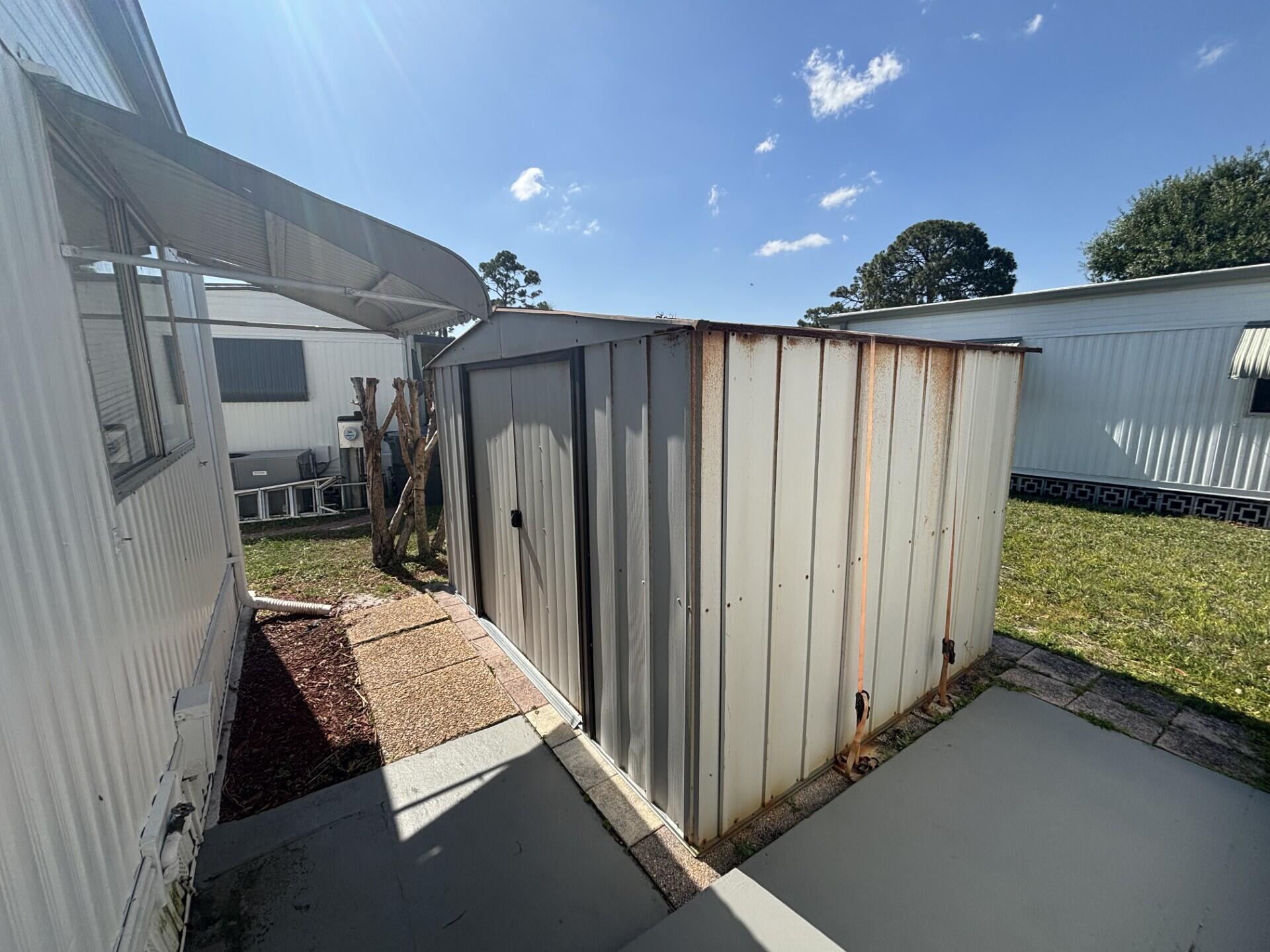 main property photo 39
