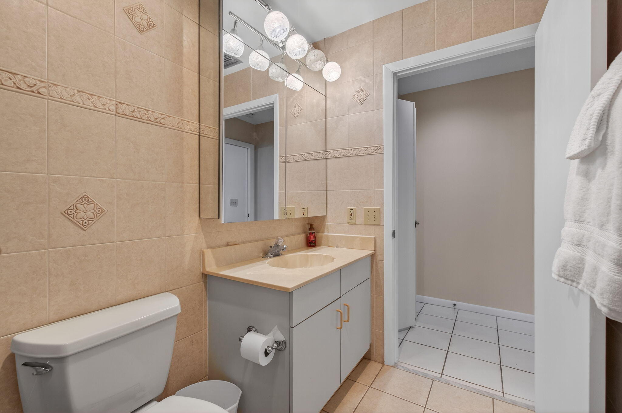 main property photo 67