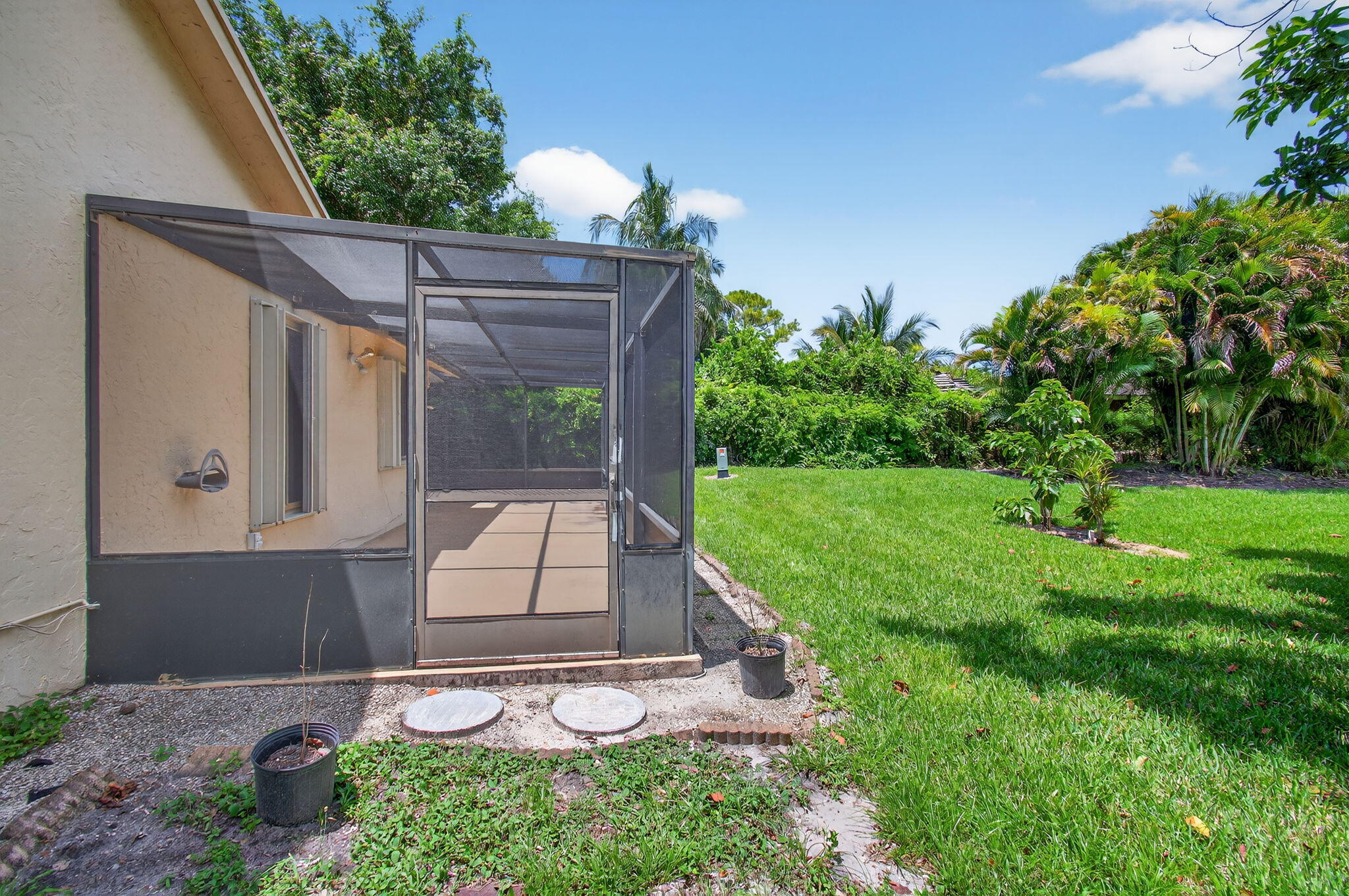 main property photo 74