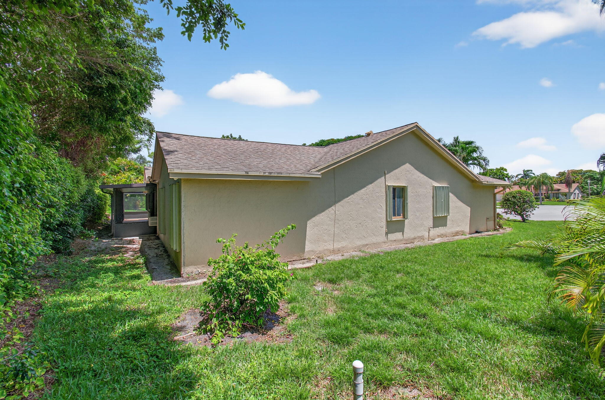 main property photo 78
