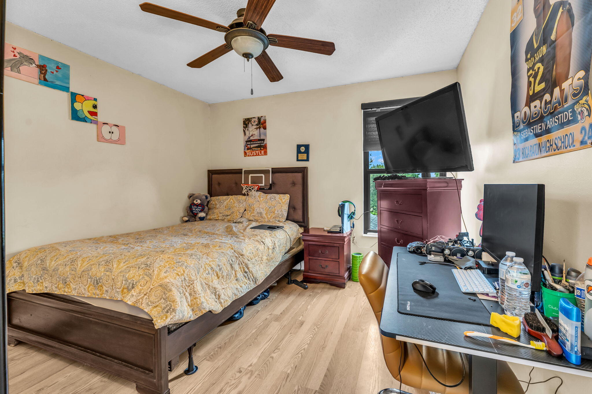 main property photo 22