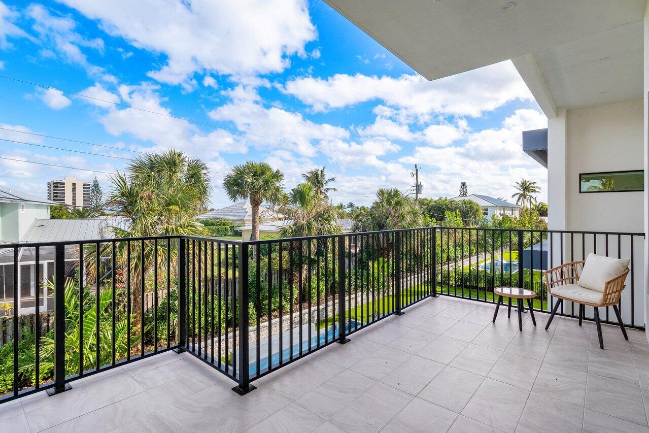 main property photo 76