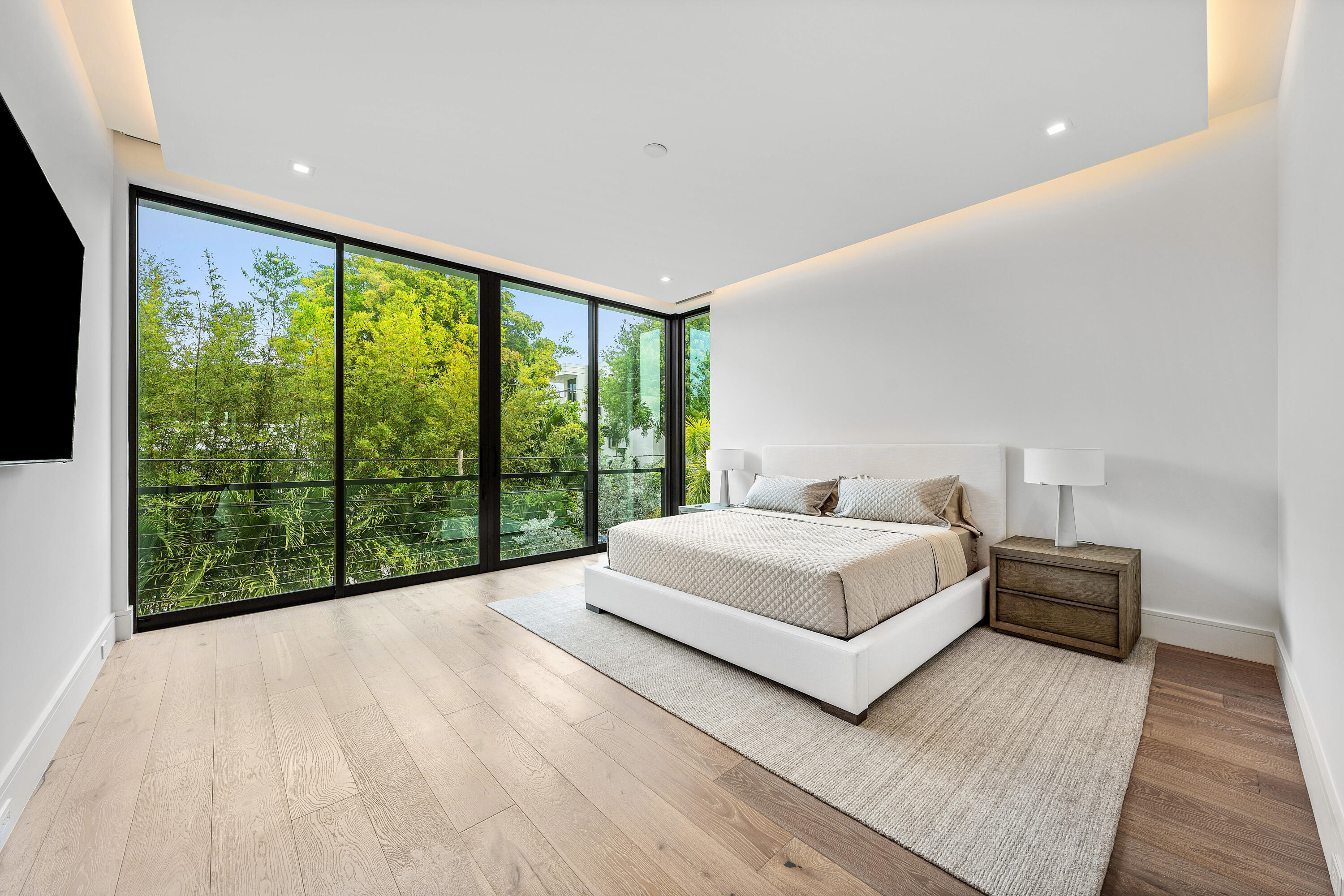property viewer photo 37
