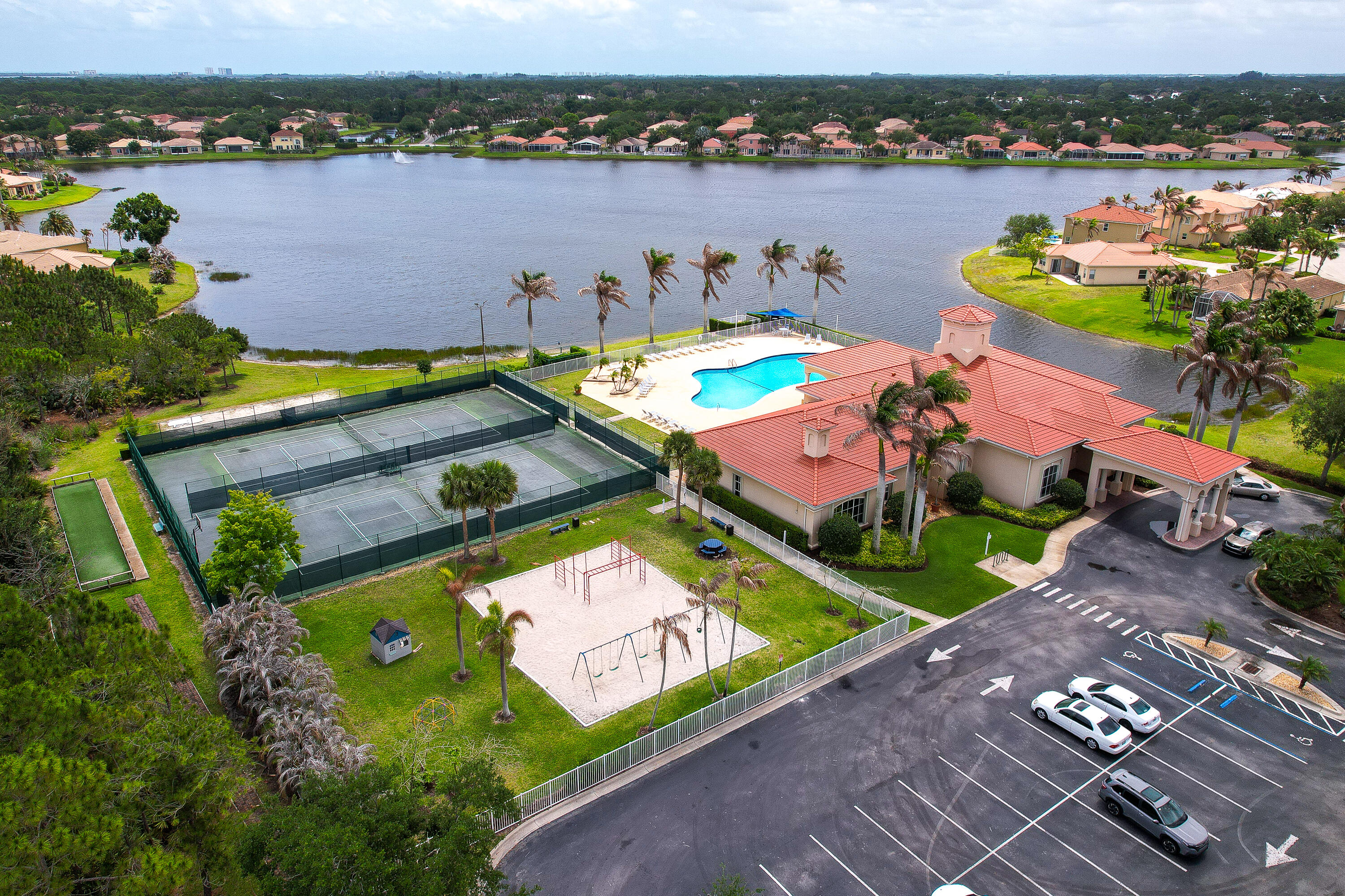 main property photo 50