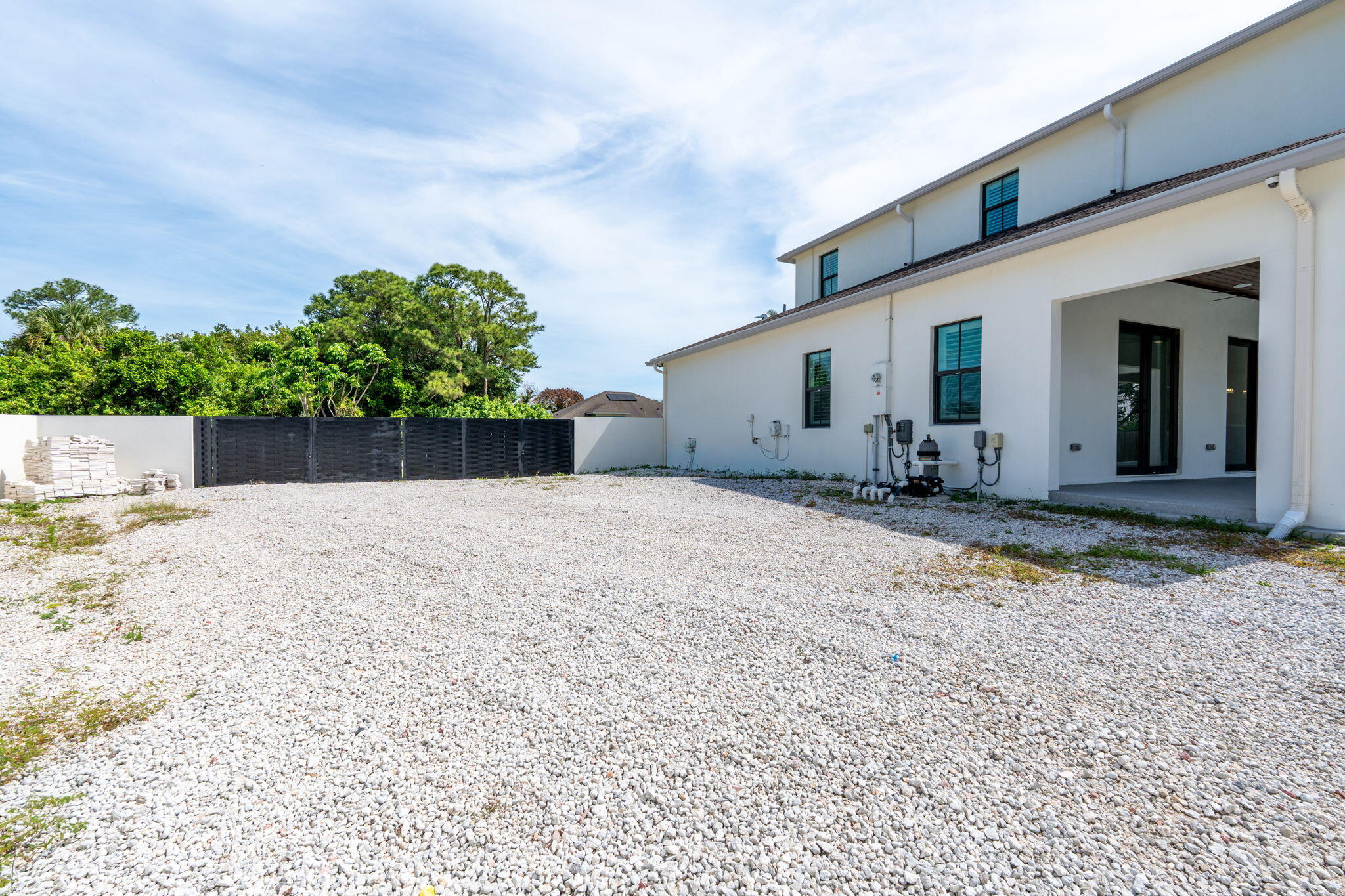 main property photo 59