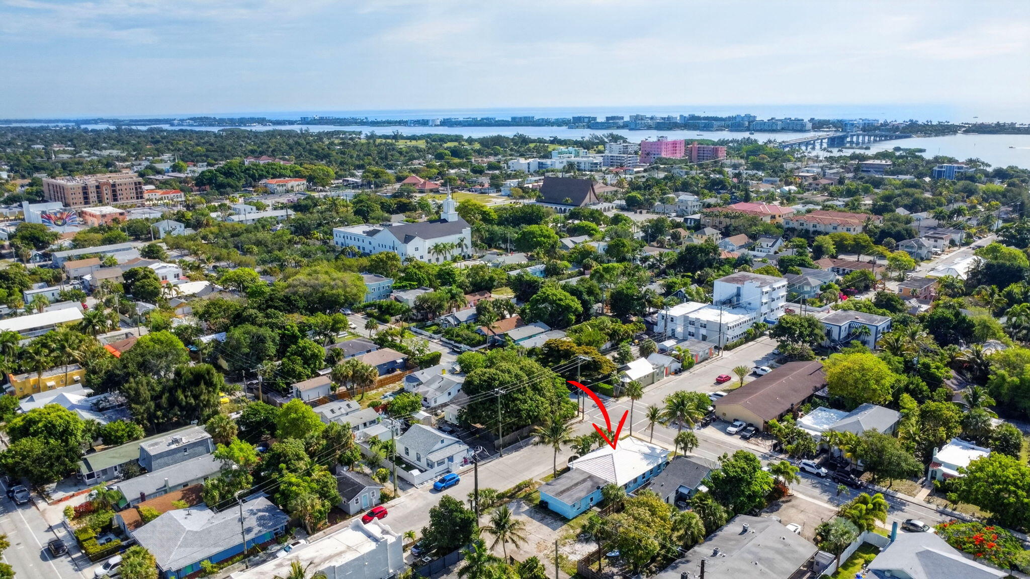 main property photo 32