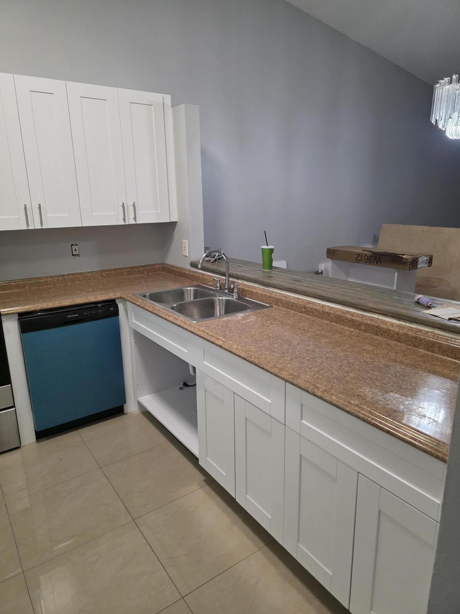 property viewer photo 1