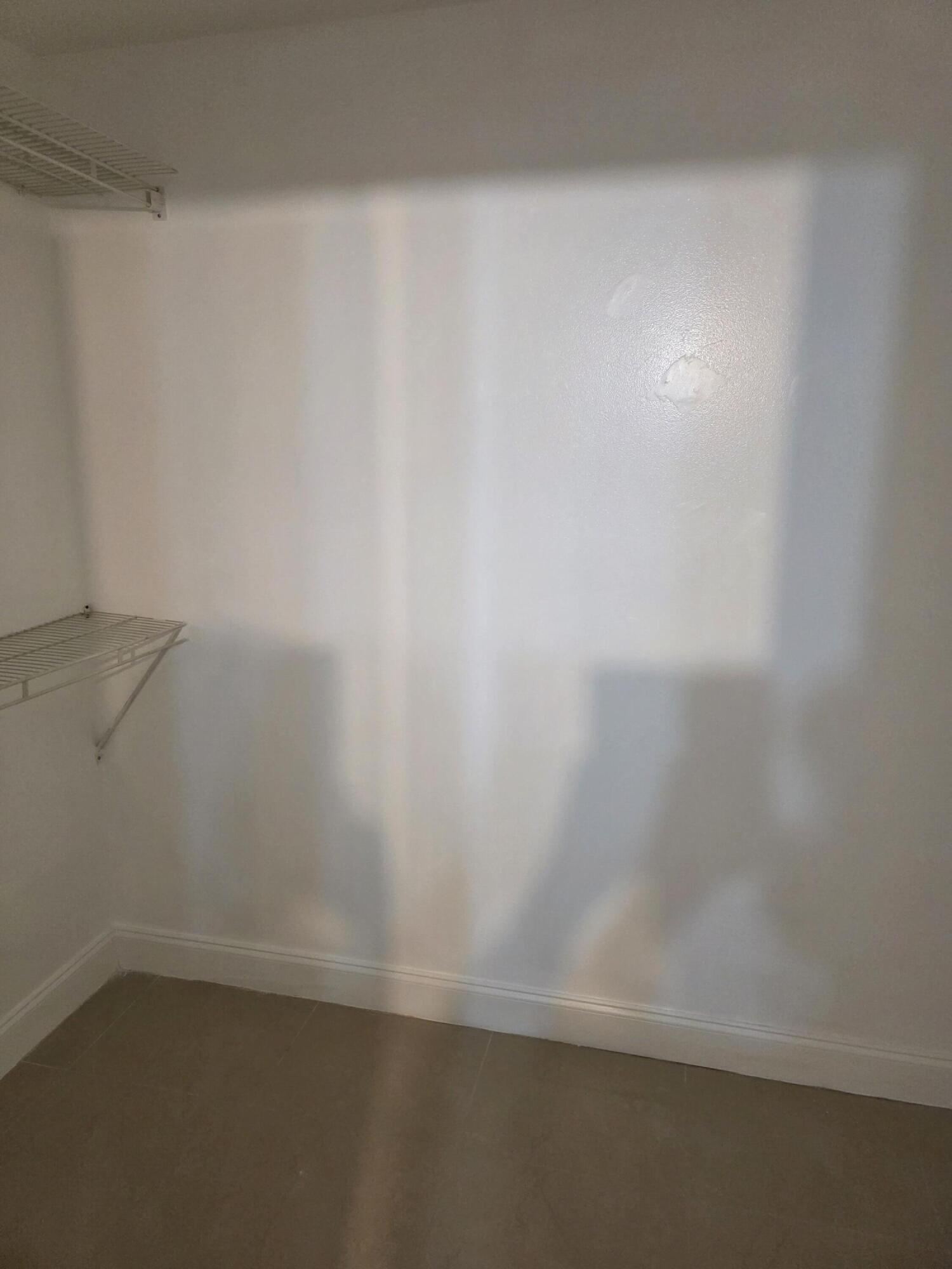 property viewer photo 7