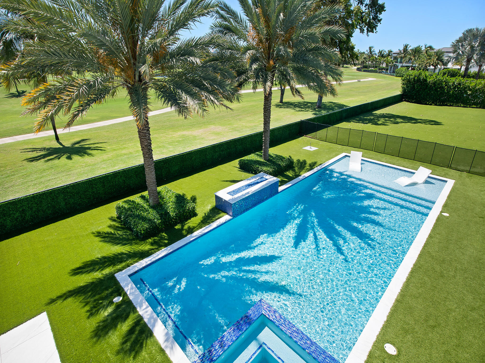 main property photo 78