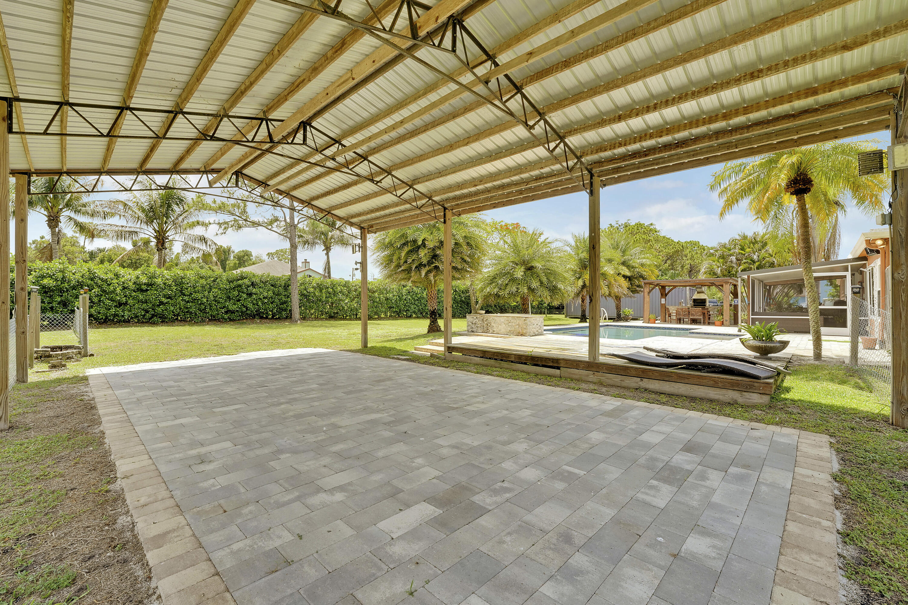 main property photo 42