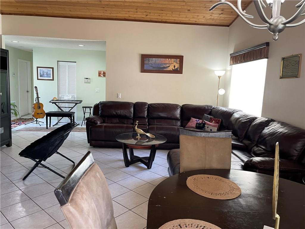 property viewer photo 11