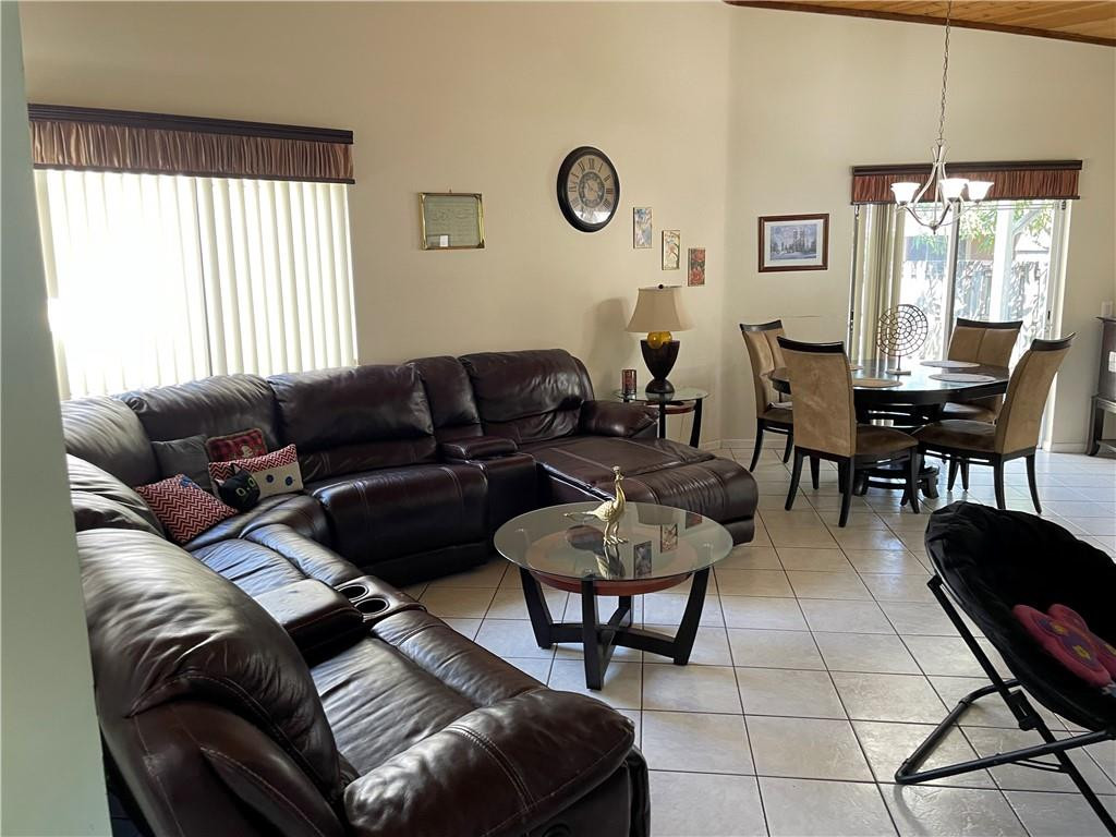 property viewer photo 13